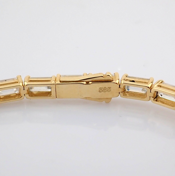 Emerald Cut Lab-Grown Diamond Tennis Bracelet - 10.16 Total Carat (MDI Certified)