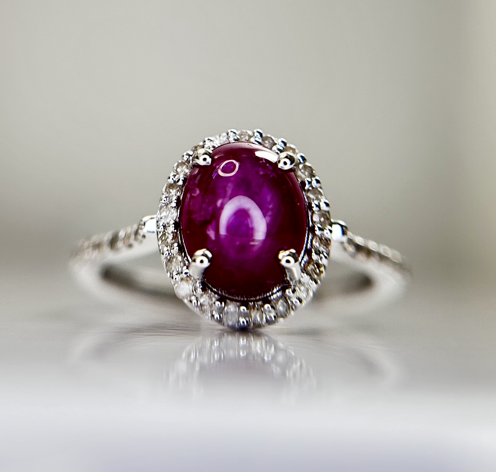 Natural Star Ruby Ring 2.71ct With Natural Diamonds & 18k Gold