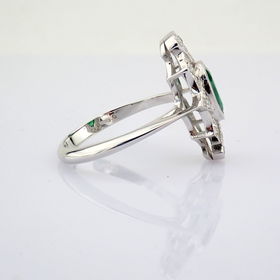 Natural Diamond 18K White Gold Ring