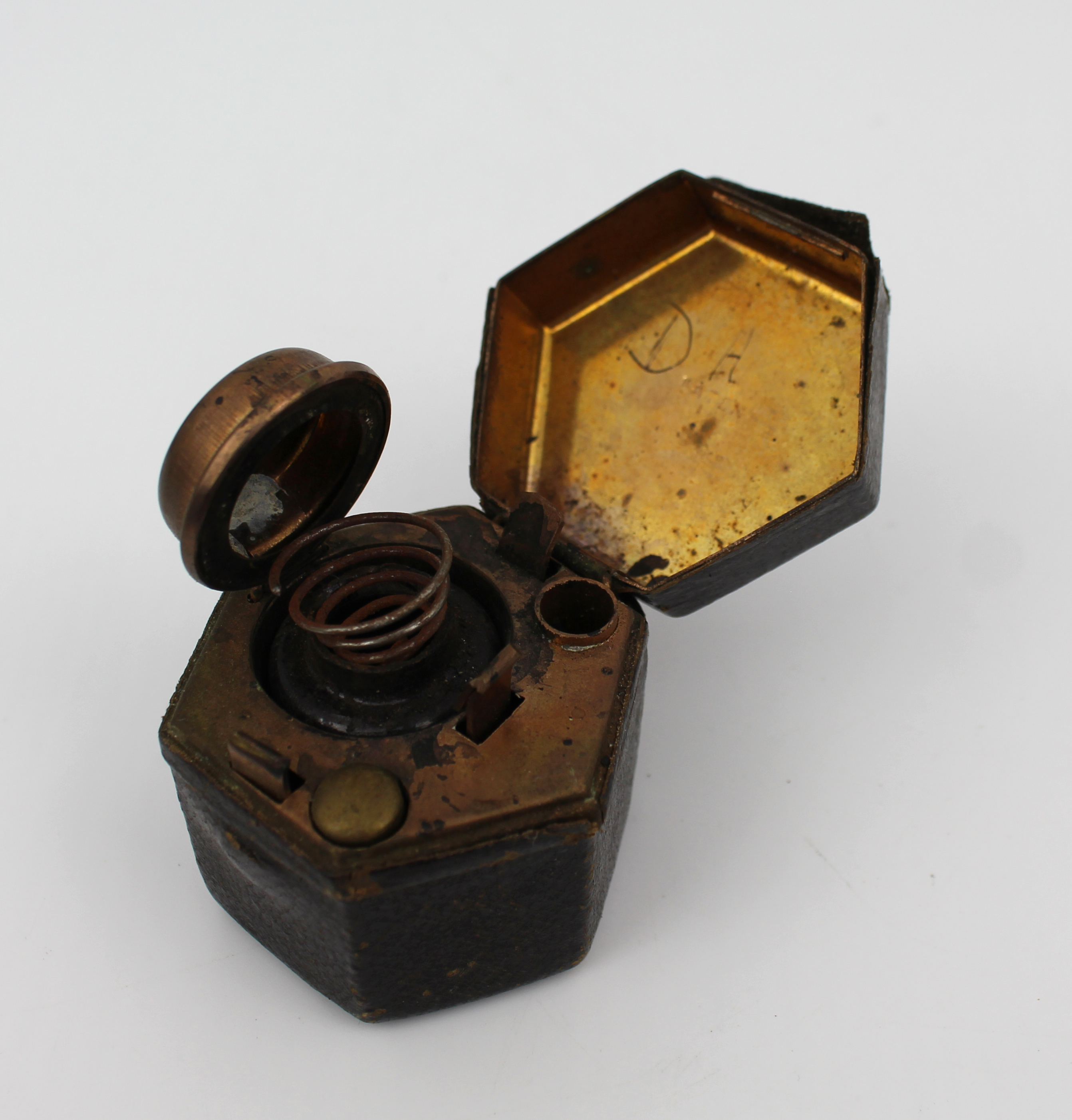 Antique Travelling Patent Inkwell – Hexagonal Leather-Covered Case c.1890