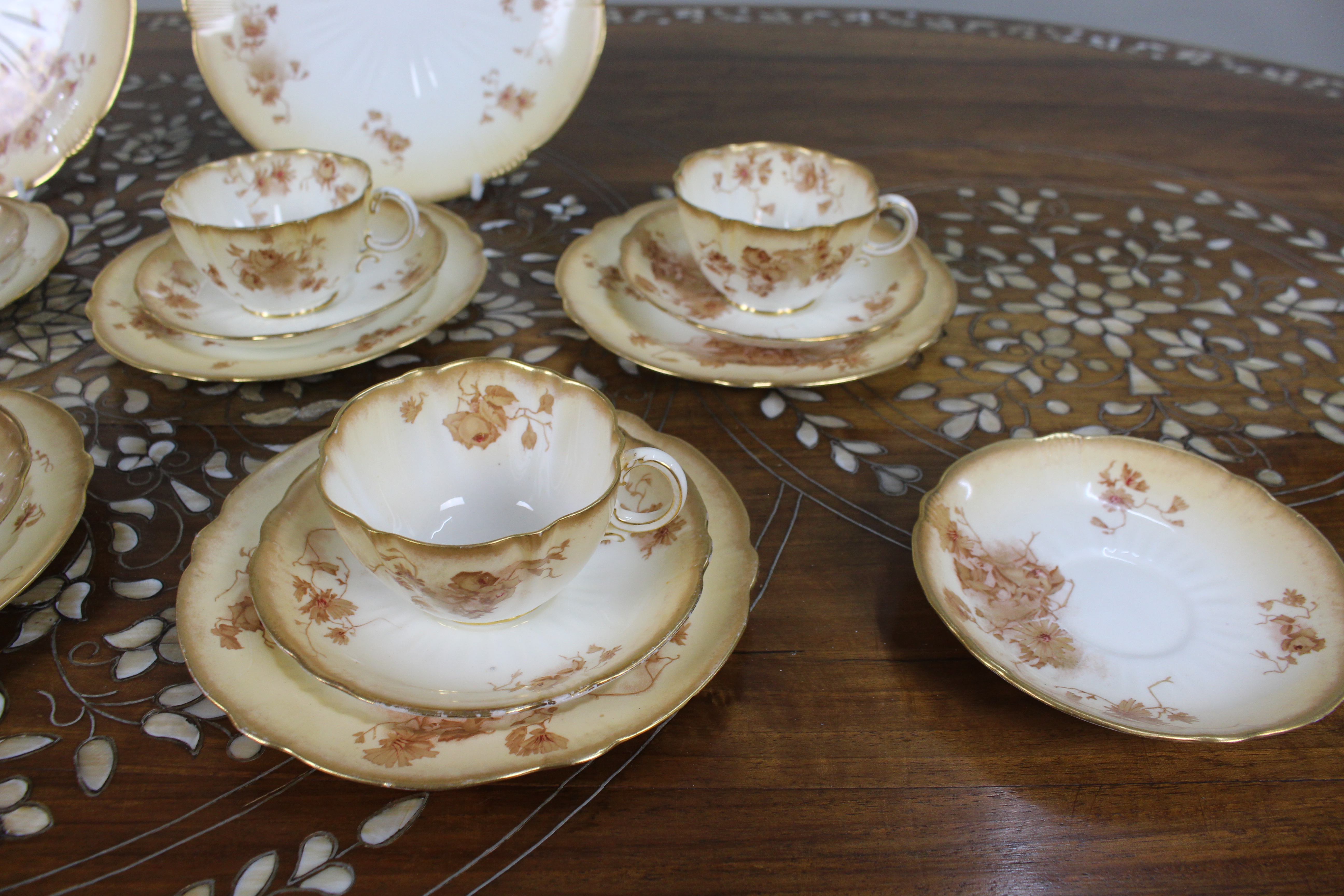 Edwardian Crescent China Tea Service by Johnson Brothers, England (24 Pieces)
