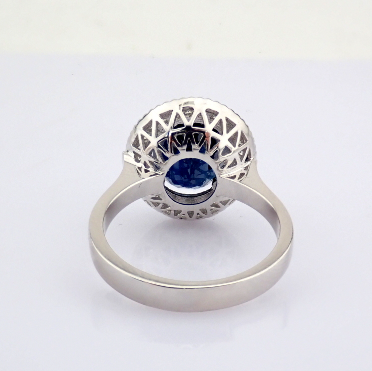 Natural Diamond 18K White Gold Ring