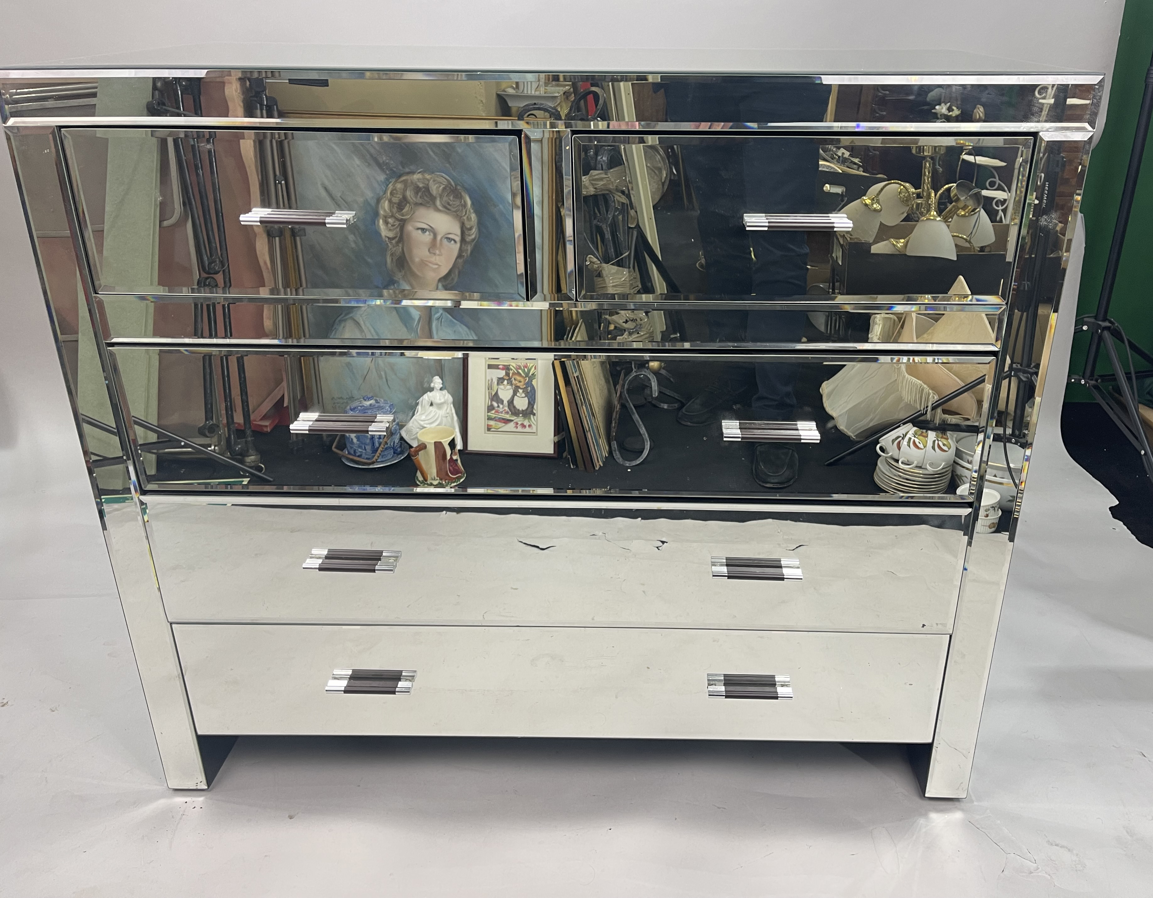 Mirrored Chest of Drawers