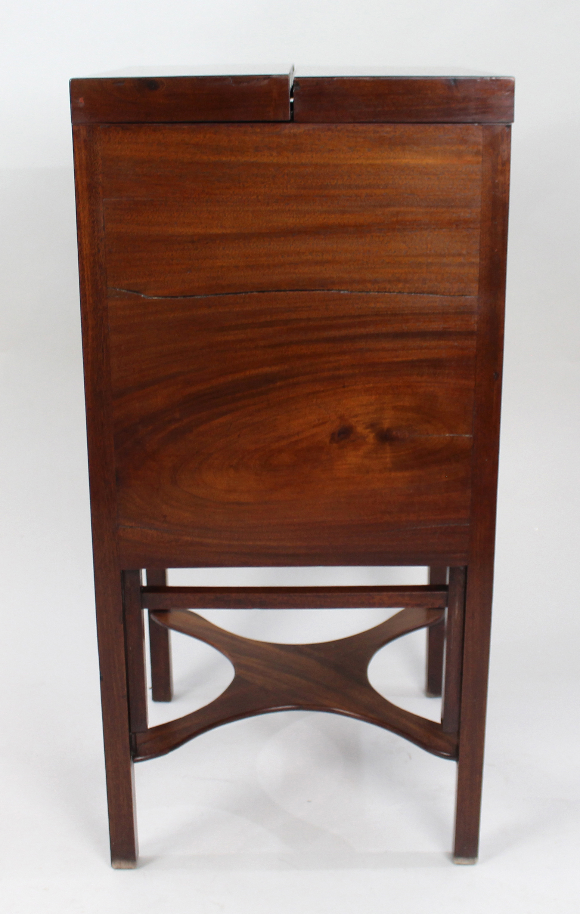 George III Mahogany Vanity Stand