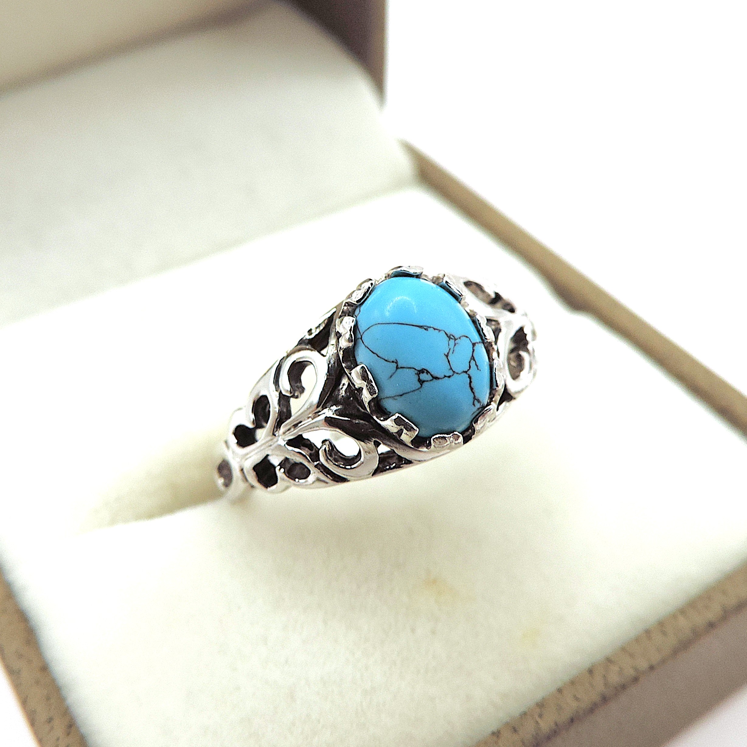 Sterling Silver Turquoise Ring New With Gift Pouch