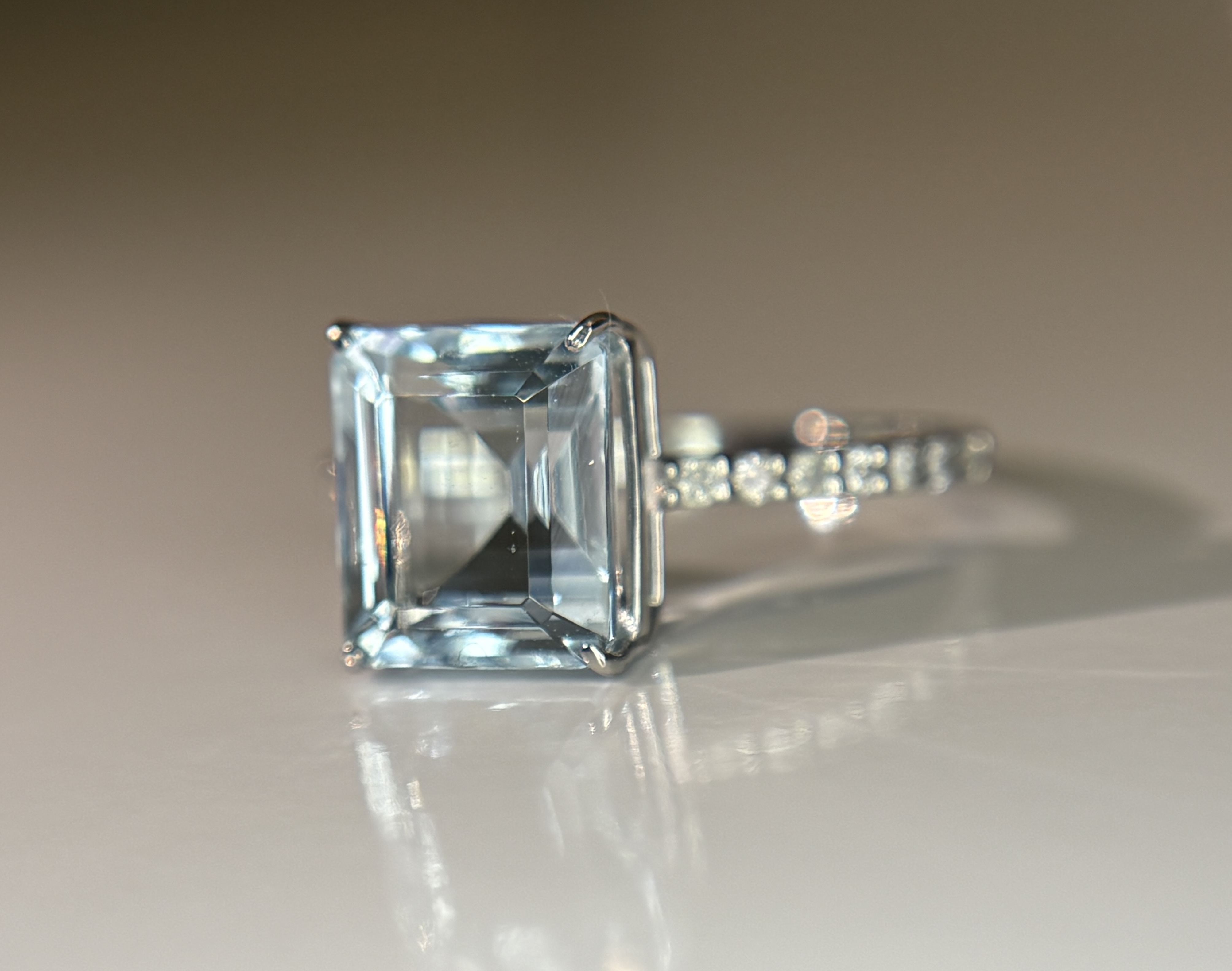 Beautiful 3.34 CT Natural Aquamarine Ring With Natural Diamonds & 950 Platinum