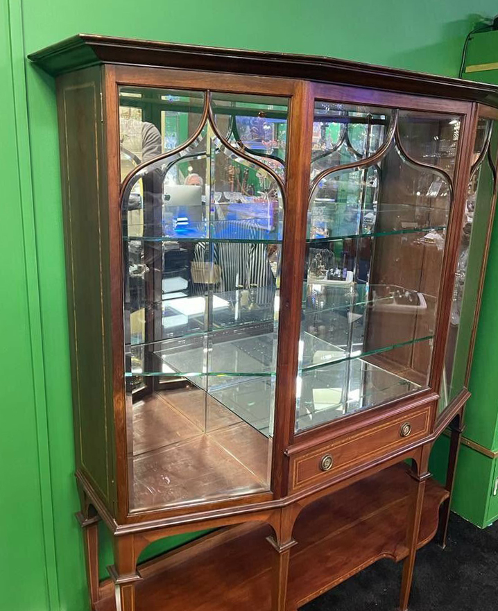 Fine 19th c. Mahogany Inlaid Mirrored Display Cabinet