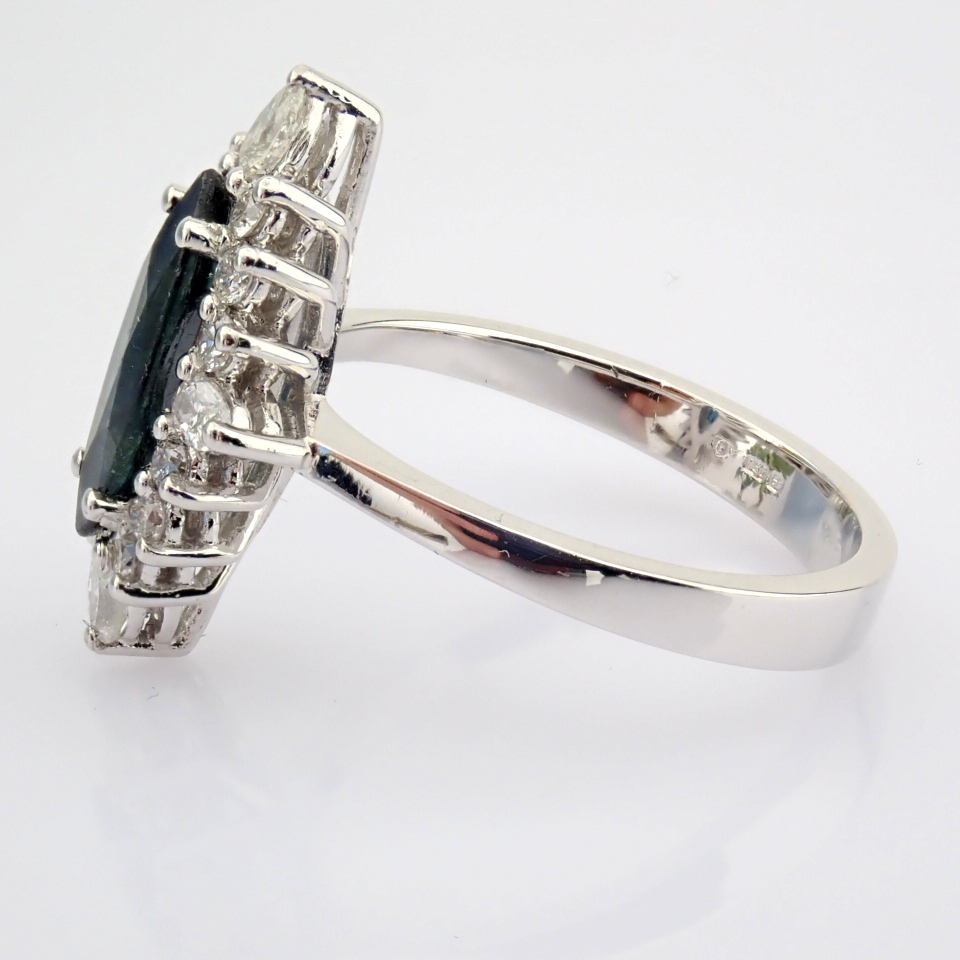 Natural Diamond 18K White Gold Ring