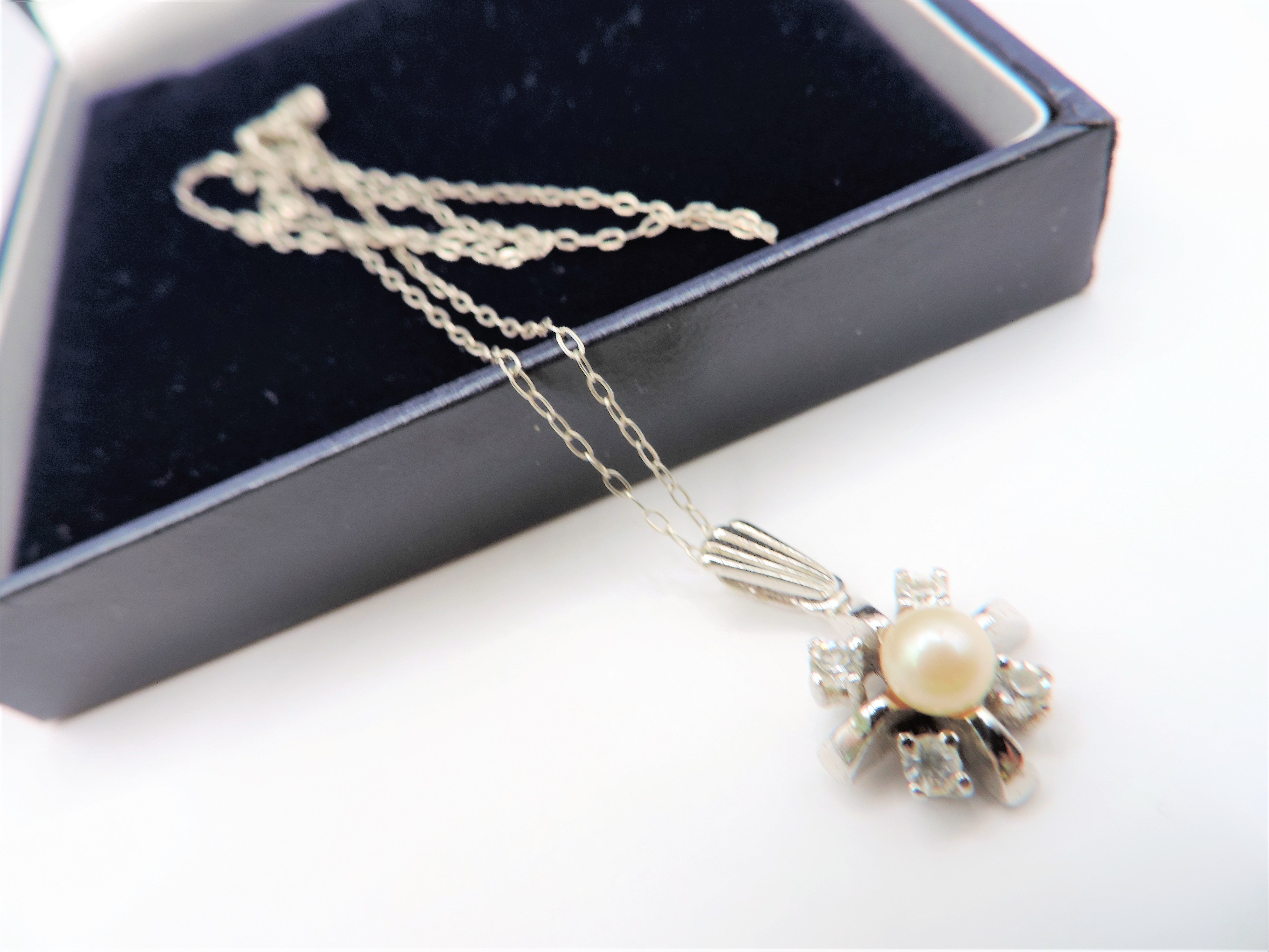 Vintage Sterling Silver Pearl Gemstone Pendant Necklace