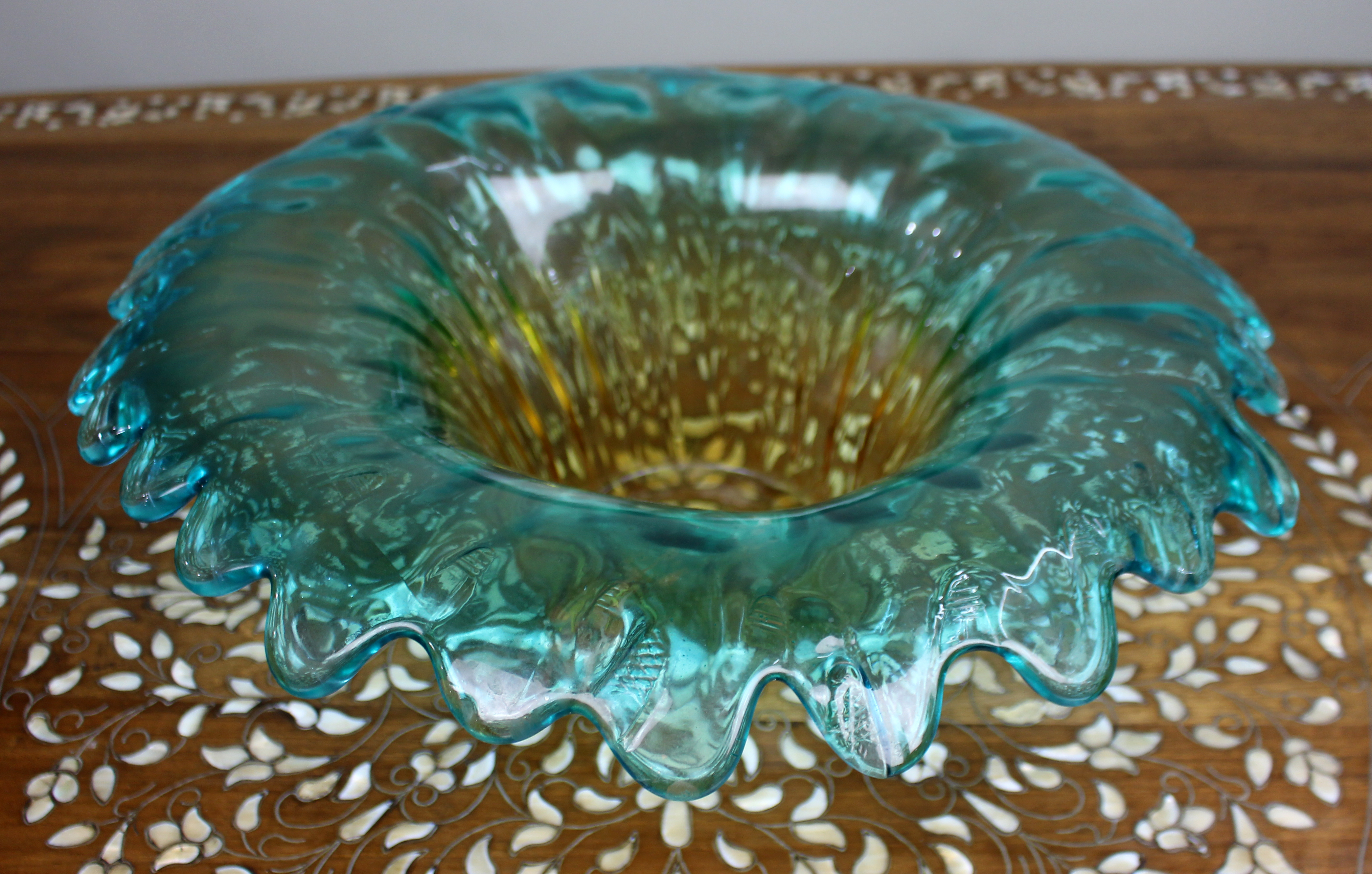 Large Murano Hand-Blown Art Glass Centrepiece Bowl
