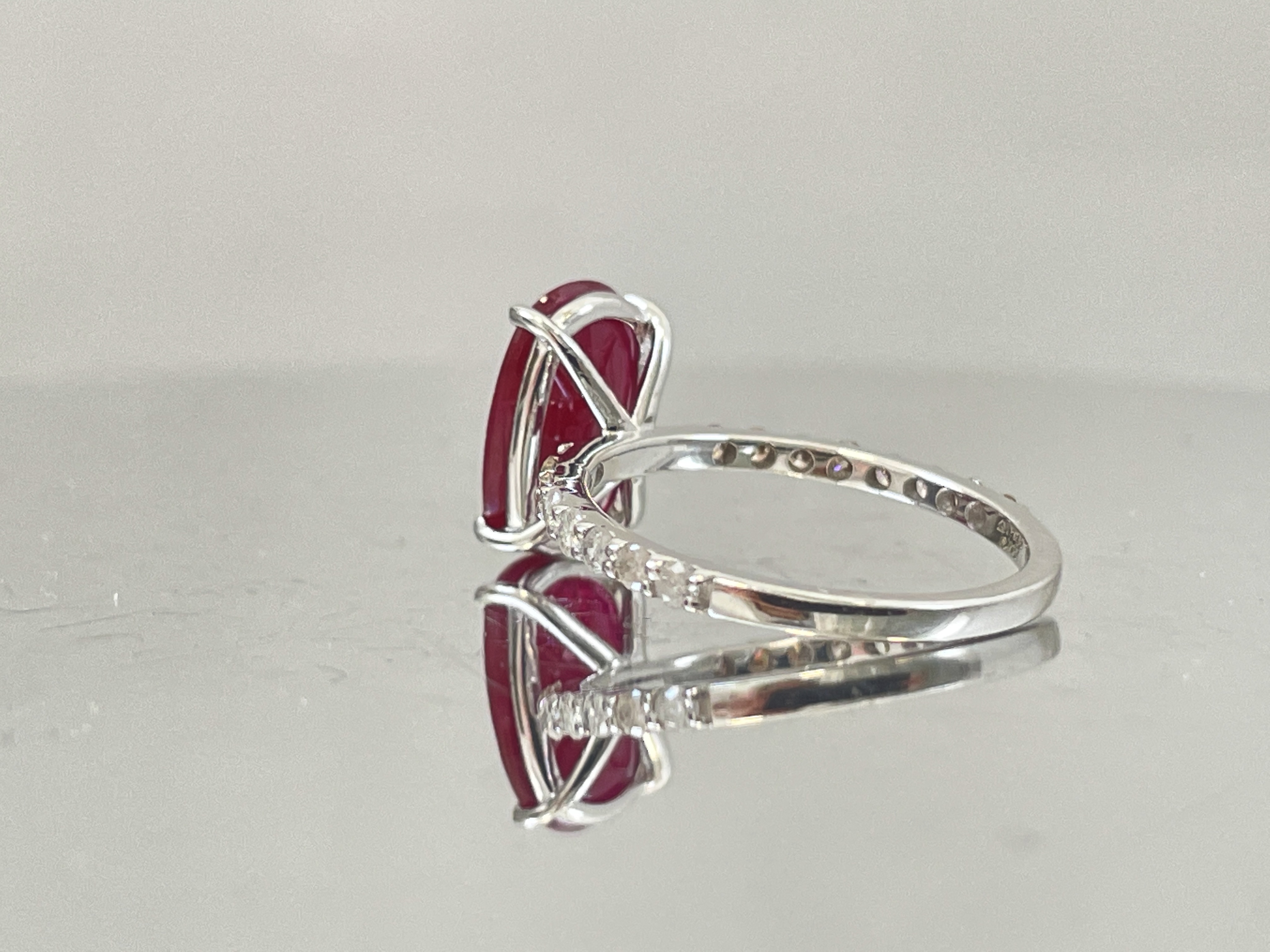 Natural Burma Ruby 3.26 CT With Natural Diamonds & 18k Gold