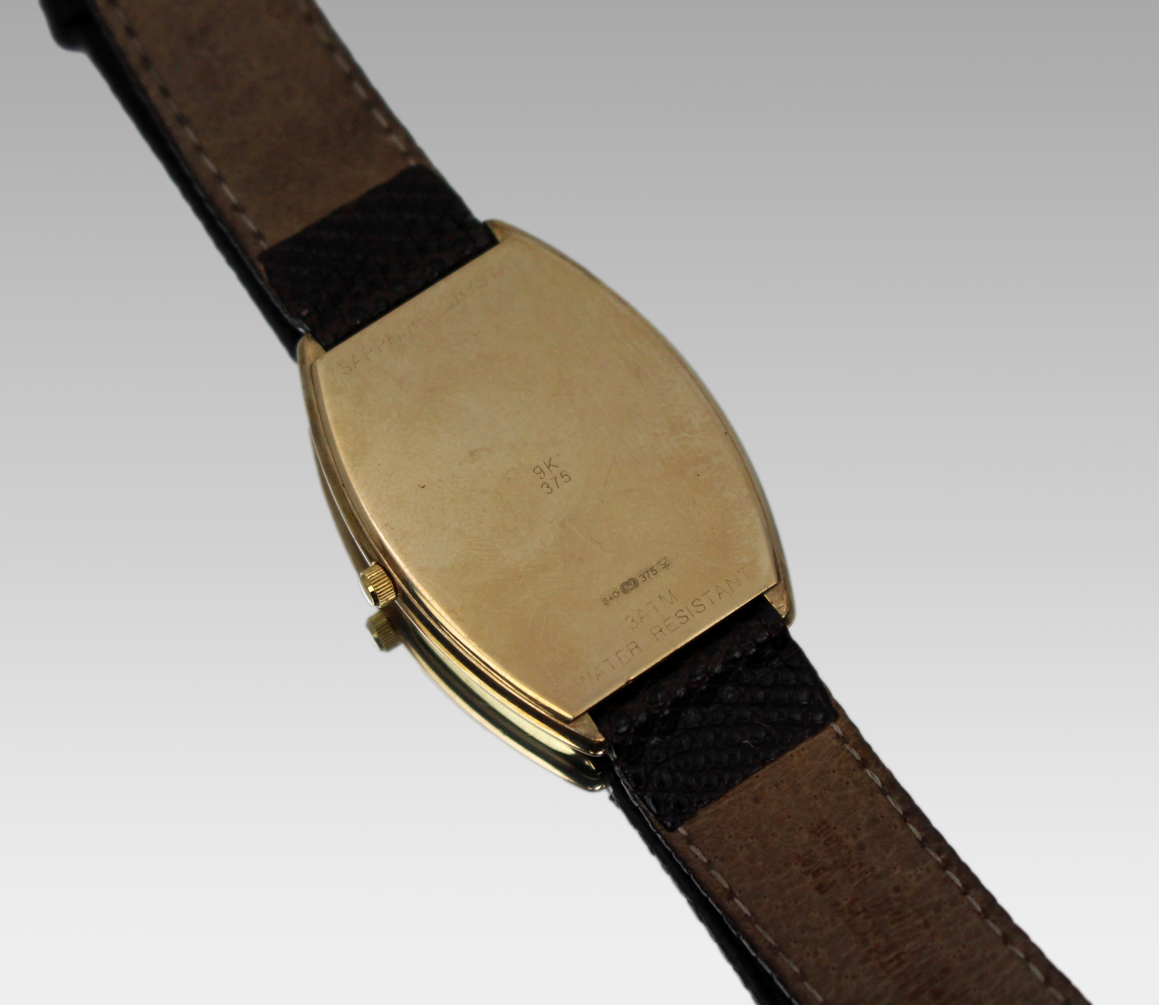 Versailles 9ct Gold Wristwatch