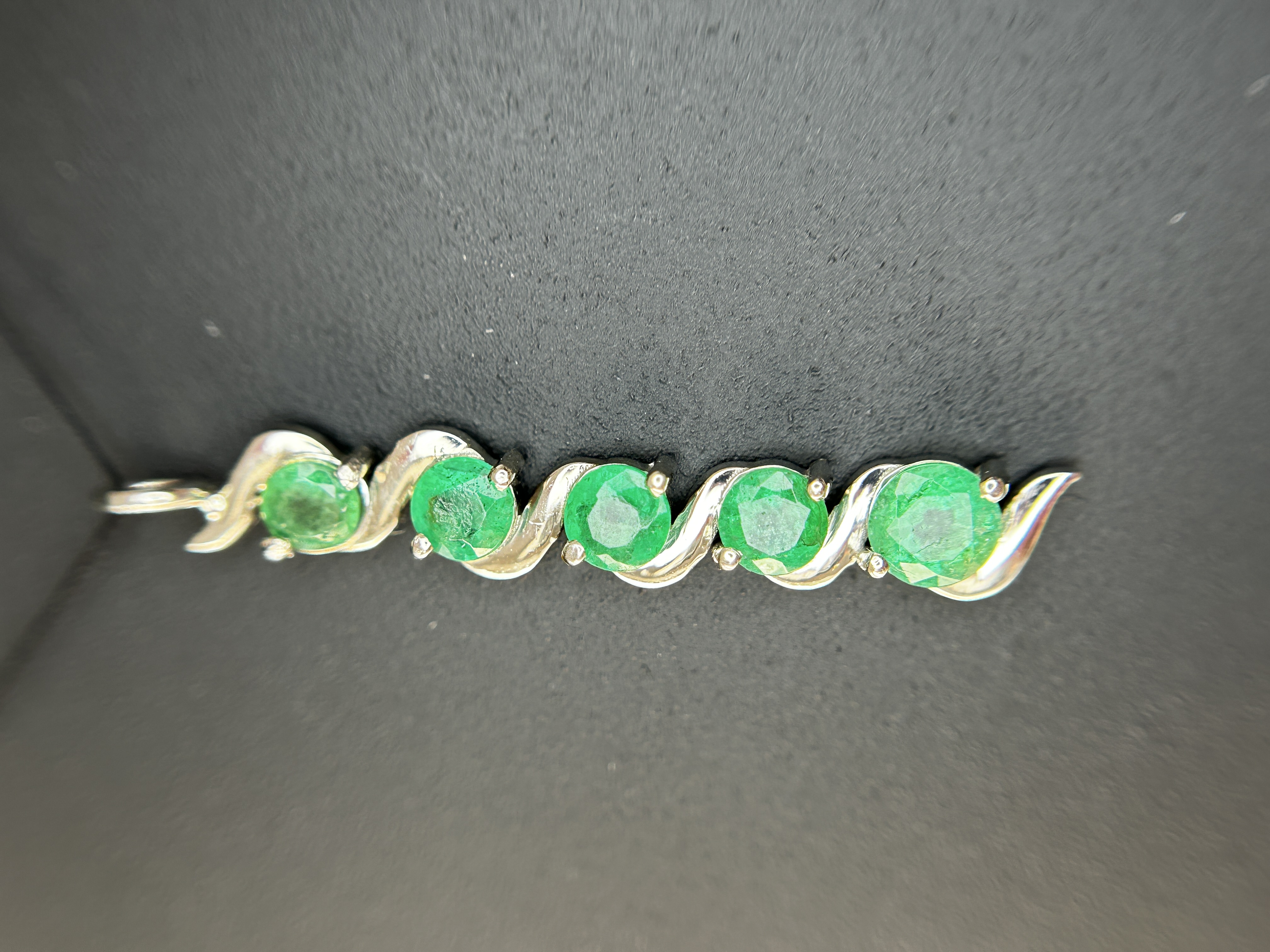 Beautiful 1.17ct Natural Emerald Pendant With Platinum 950