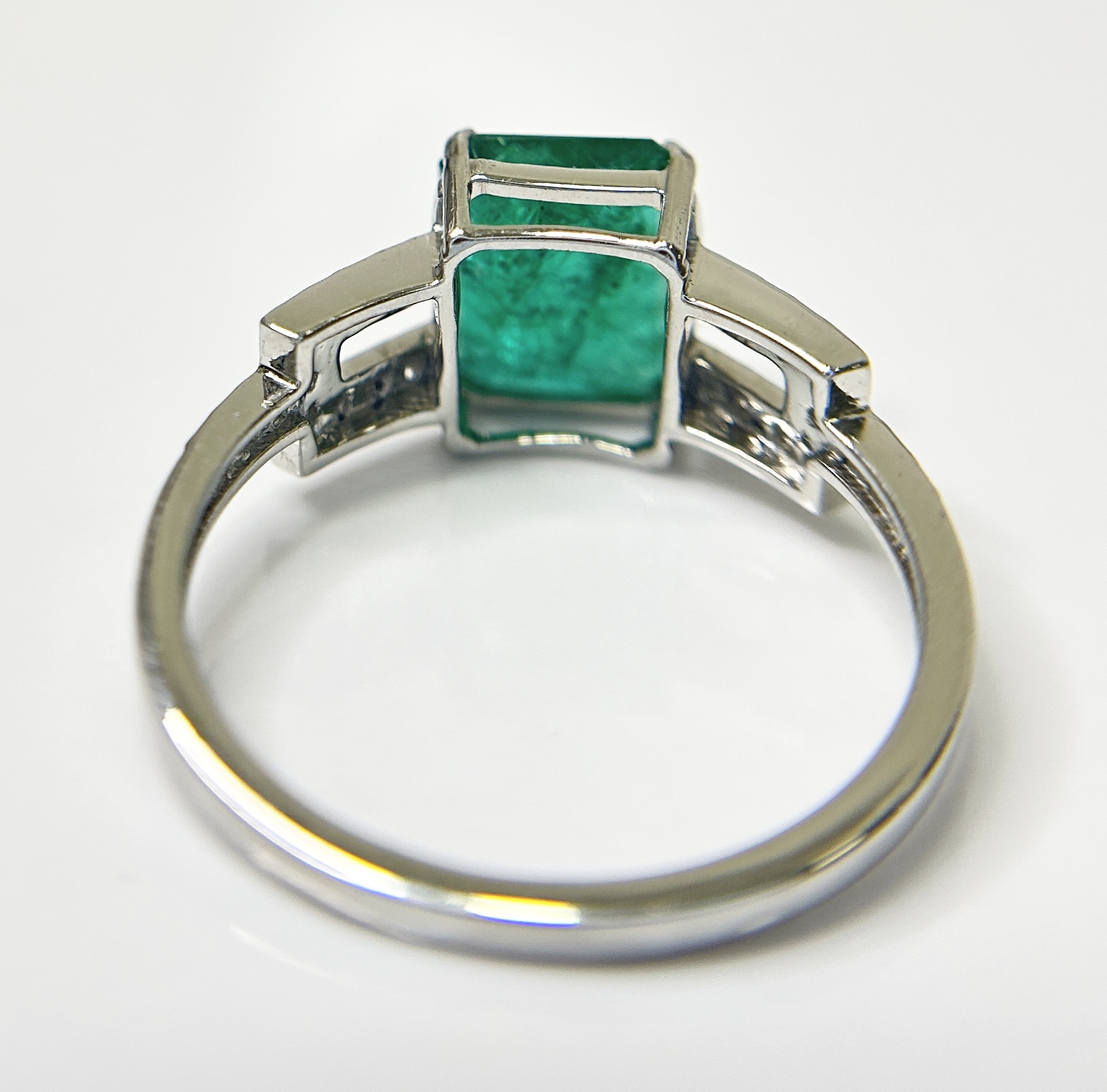 Beautiful Natural 2.64 CT Emerald Ring With Natural Diamonds & Platinum 950