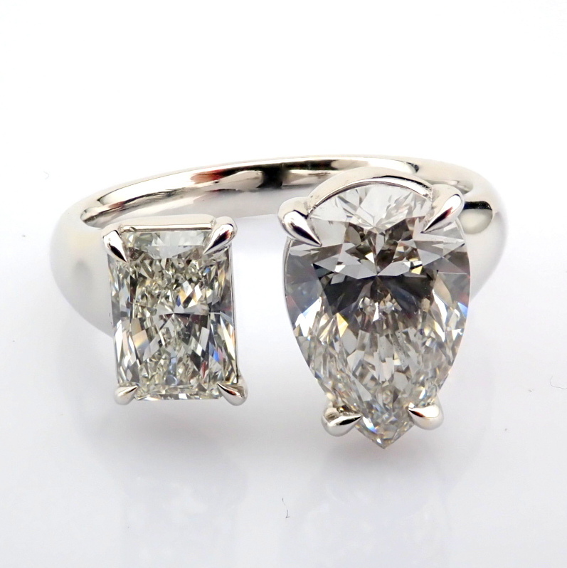 Pear Cut Lab-Grown Diamond Ring - 2.89 Total Carat (IGI Certified)