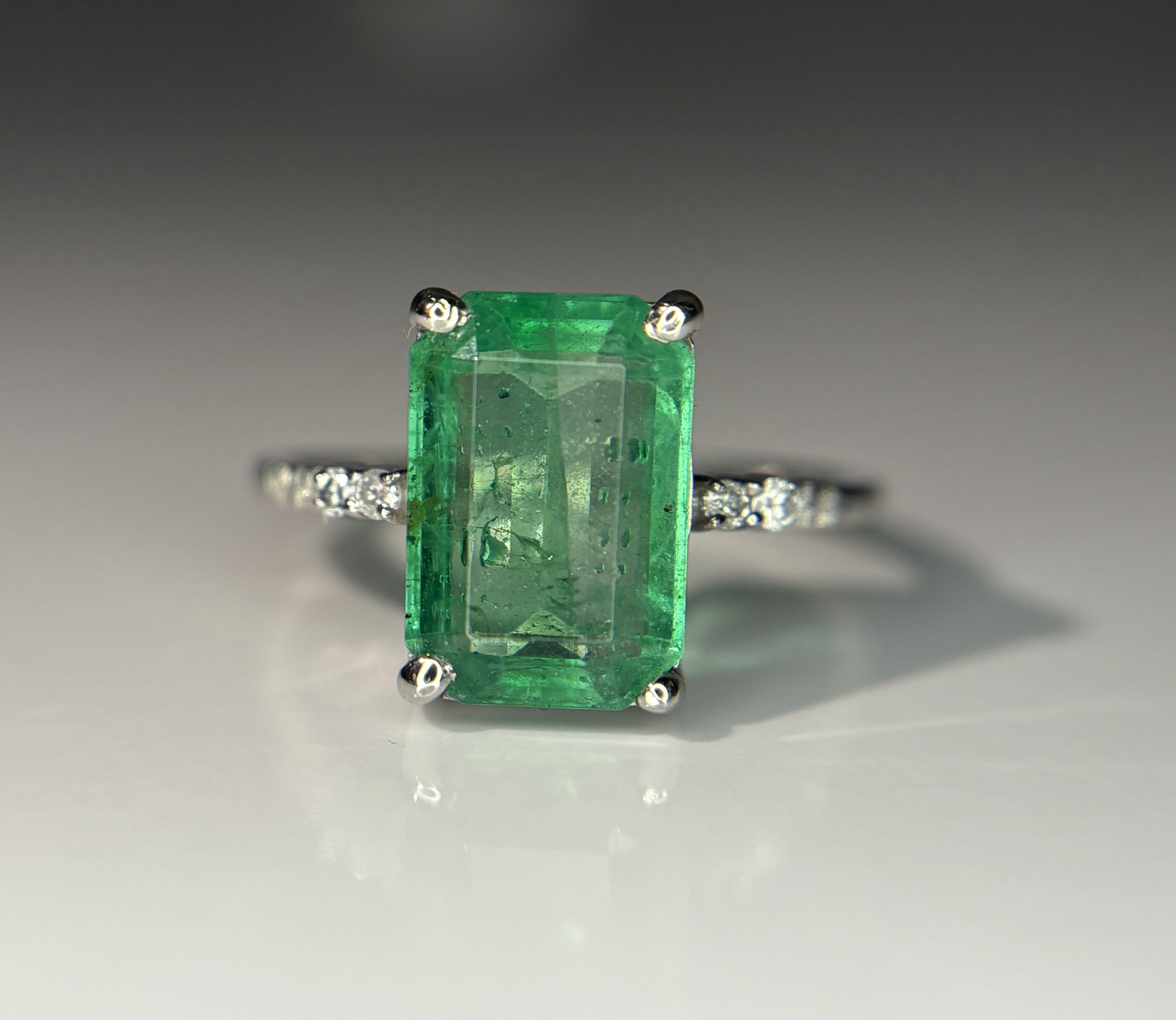 Beautiful 3.00 CT Natural Emerald Ring With Natural Diamonds & Platinum 950