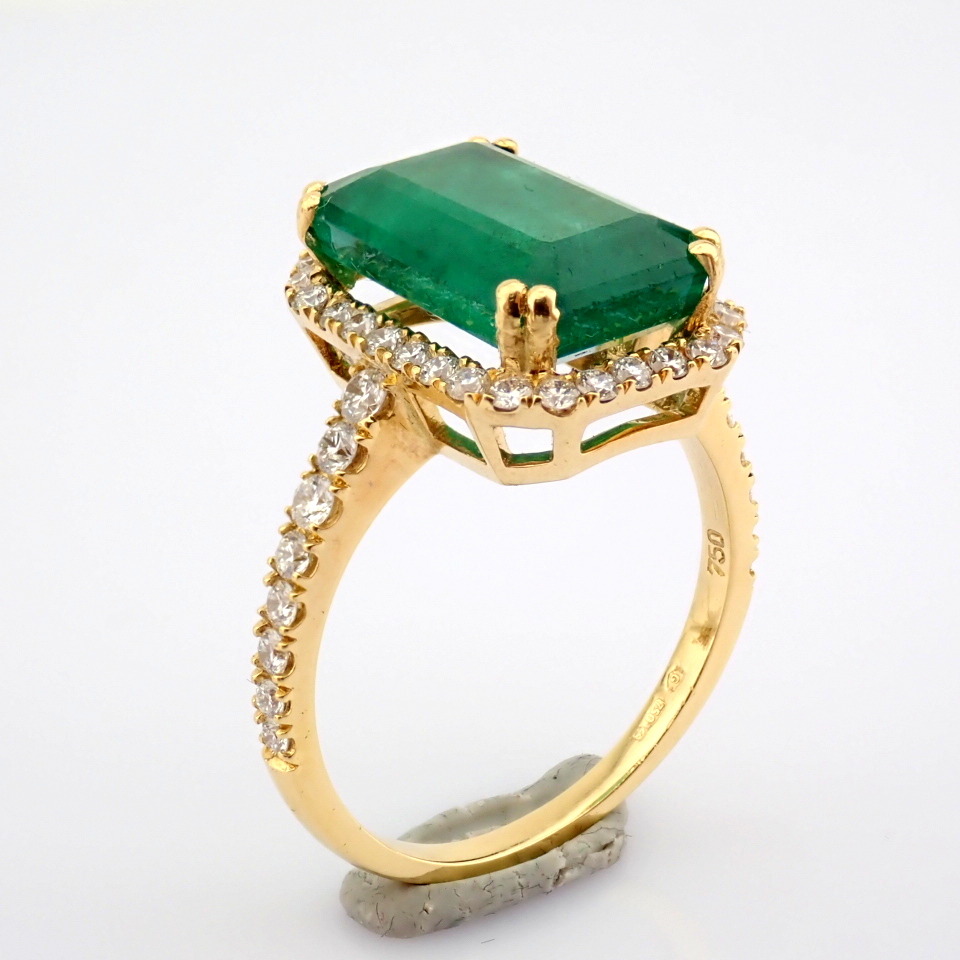 Natural Diamond 18K Yellow Gold Ring