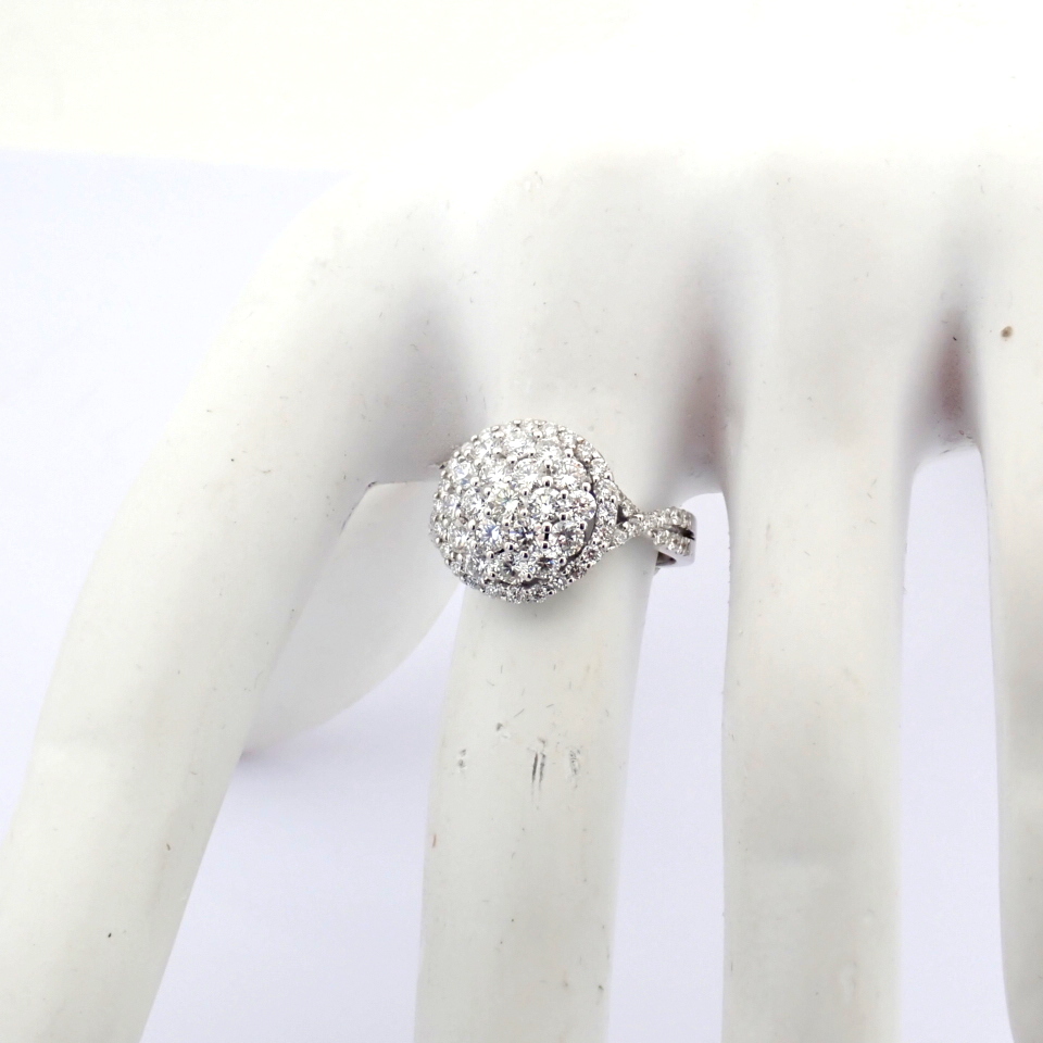 Natural Diamond 18K White Gold Ring