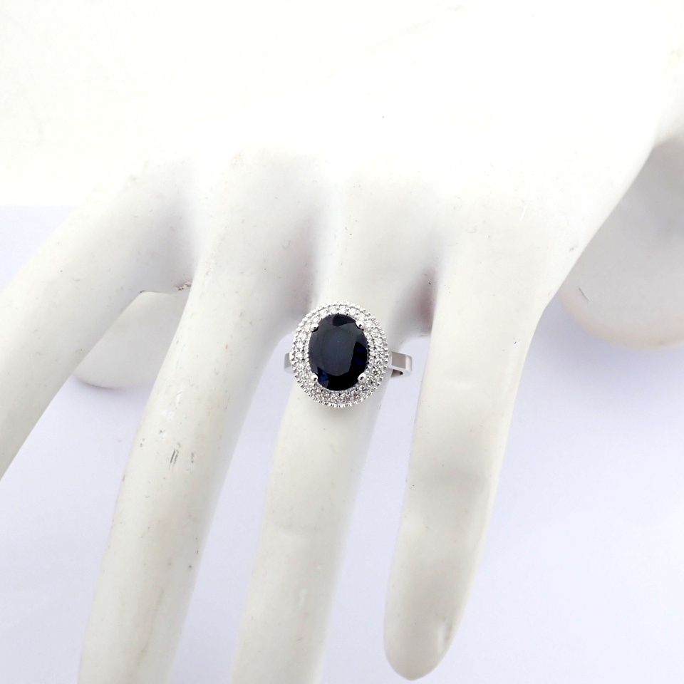 Natural Diamond 18K White Gold Ring