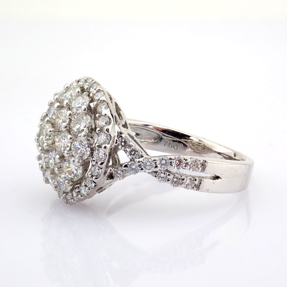 Natural Diamond 18K White Gold Ring