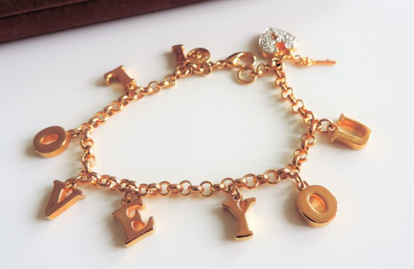Brooks and Bentley Gold Plated I Love You Bracelet New with Gift Box