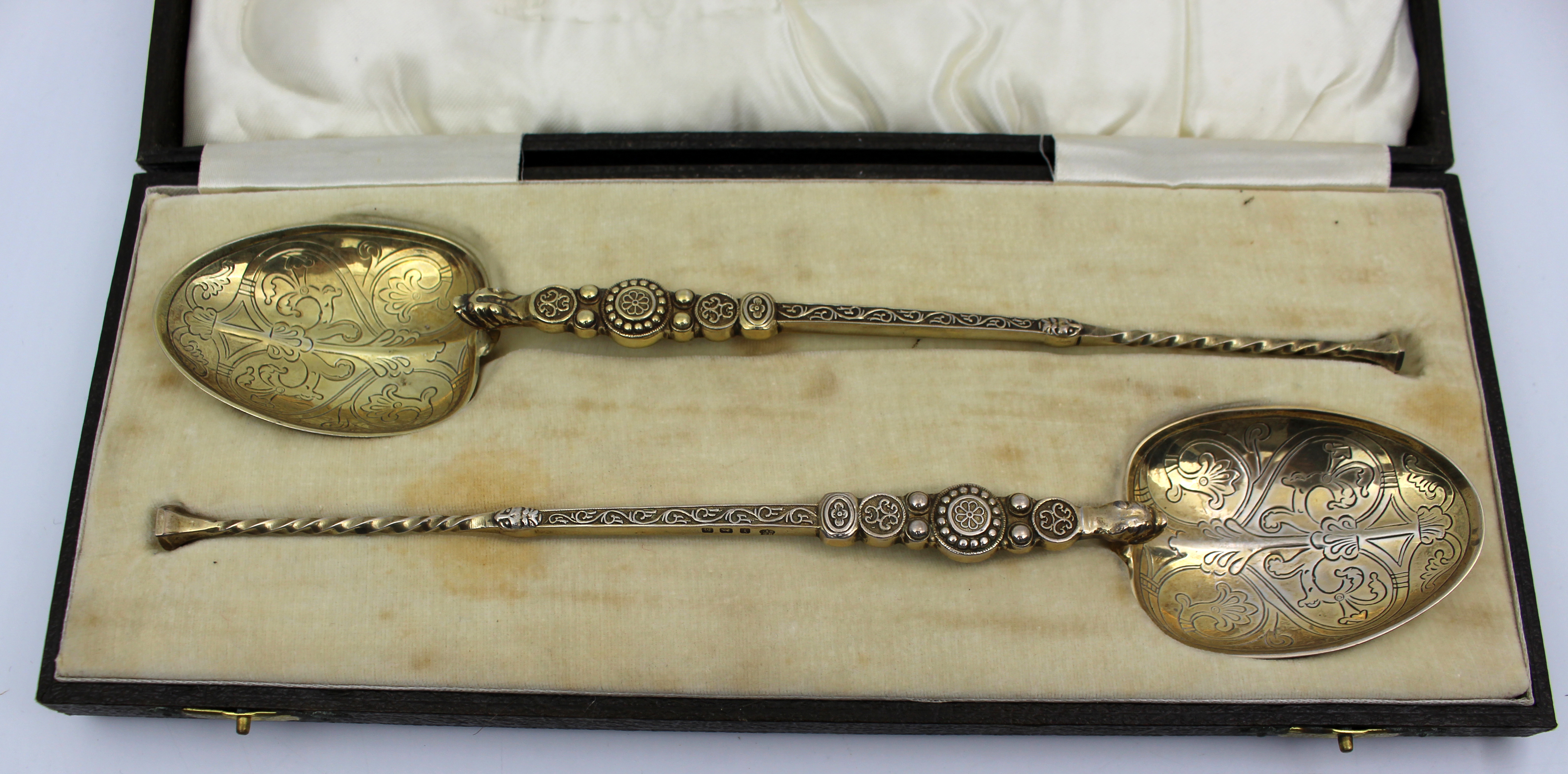 Pair of Cased Silver Gilt Anointing Spoons – Birmingham, 1936