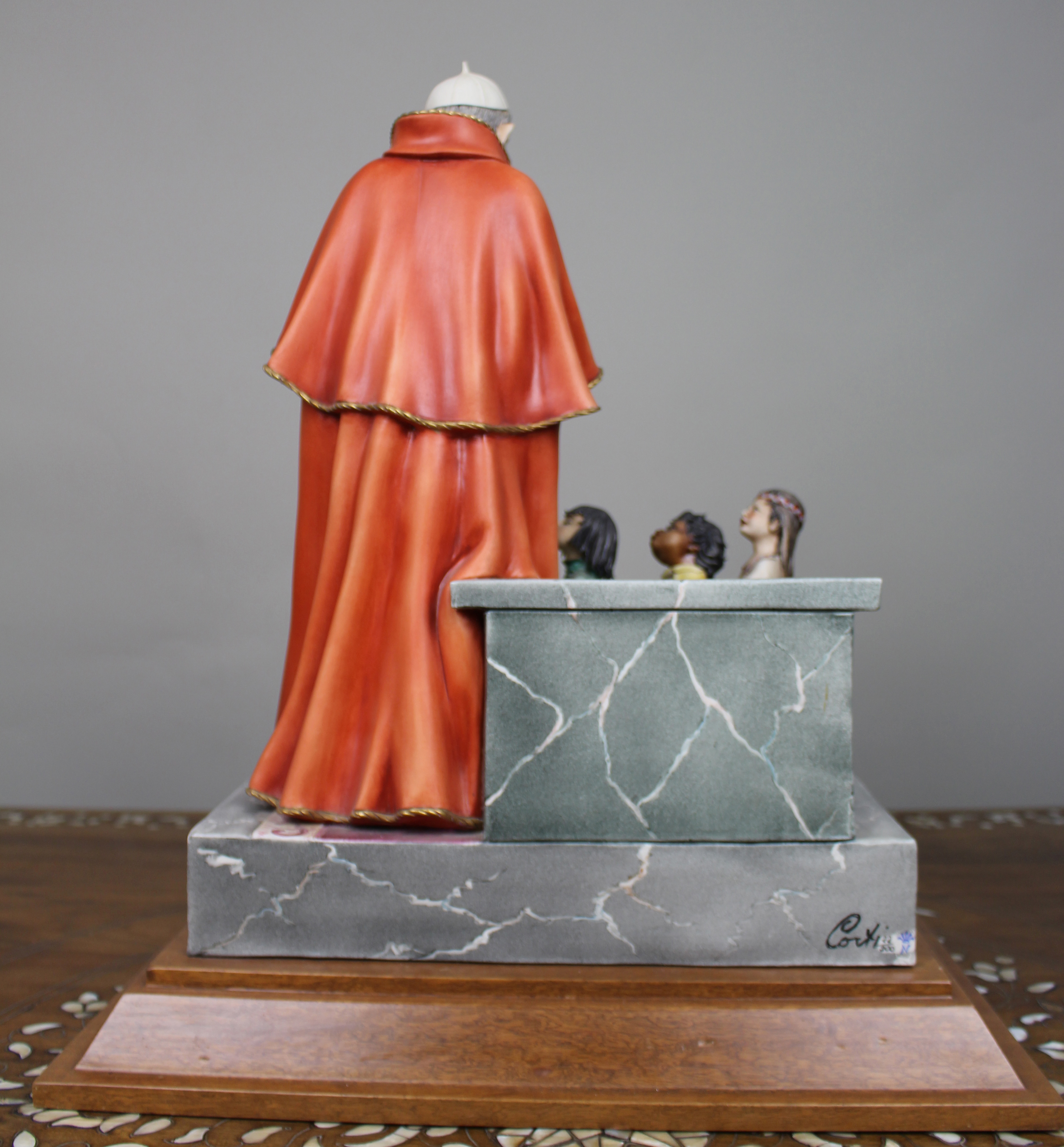 Large Capodimonte Porcelain Figurine – Pope Paul VI