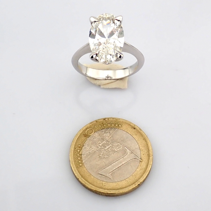 Oval Cut Lab-Grown Diamond Ring - 5.11 Total Carat (IGI Certified)