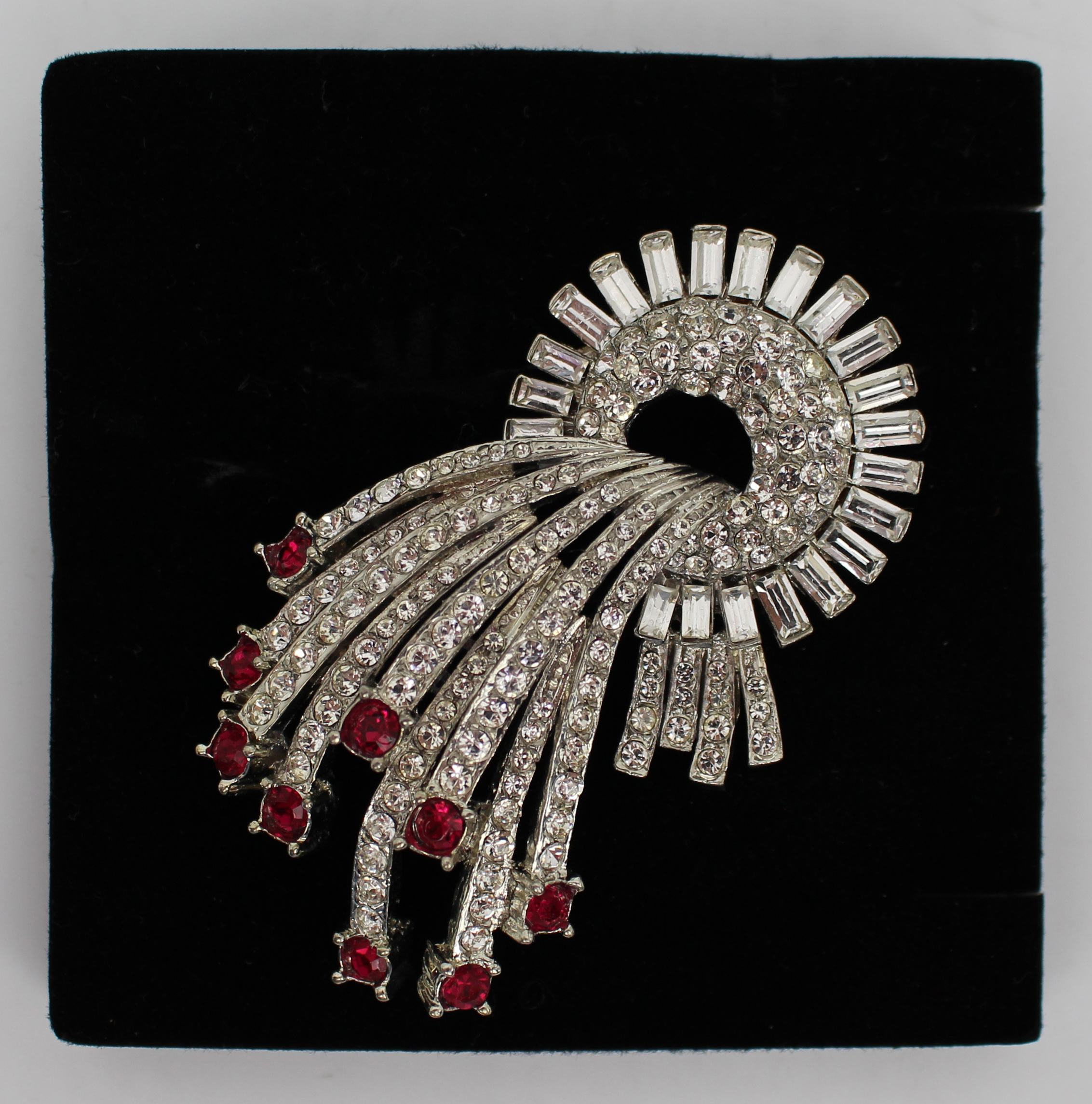 Sterling Mint Commemorative Brooch to Celebrate Her Majesty The Queen Mother