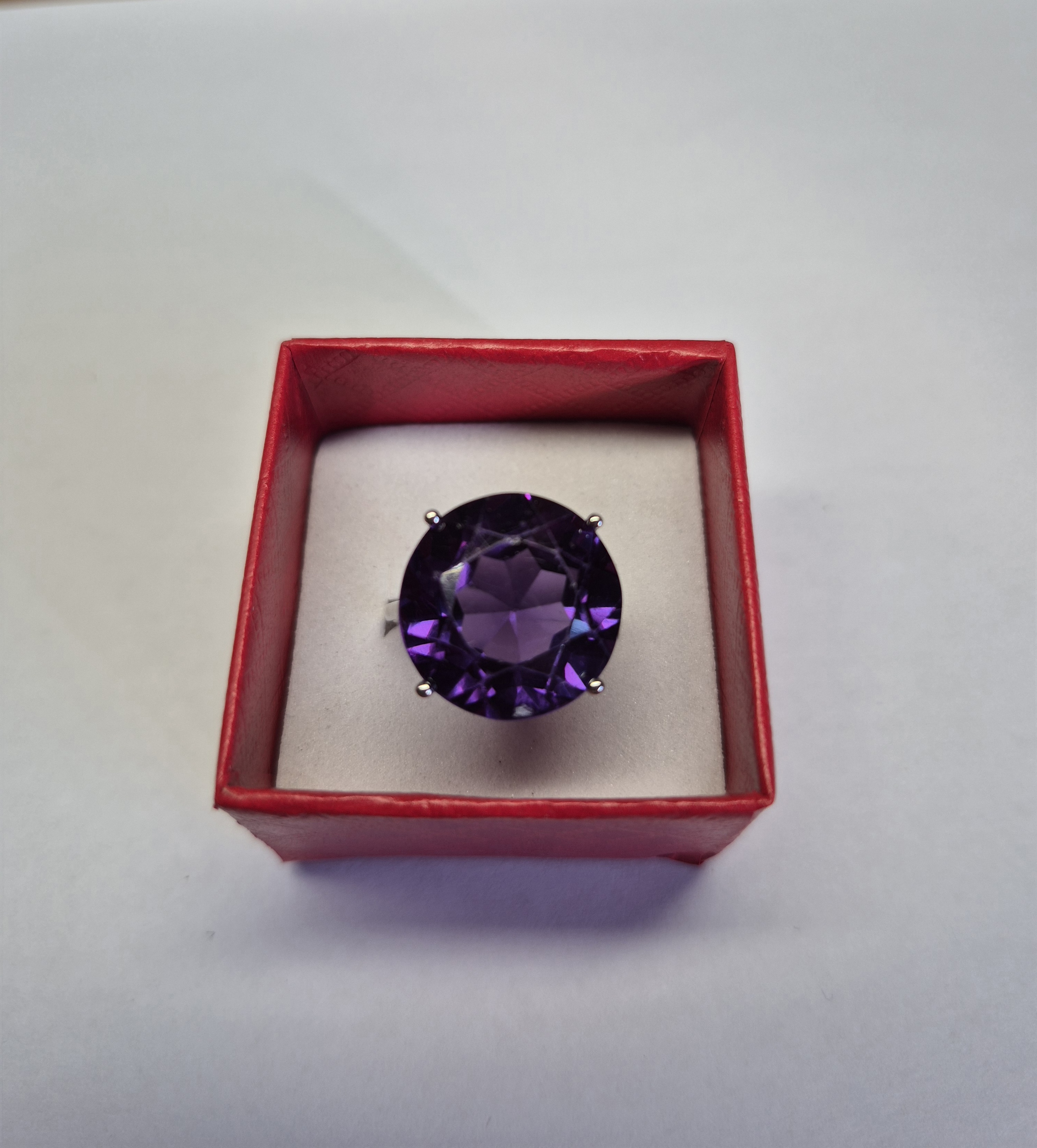 Large Natural Amethyst Ring 13.00 ct In Sterling Silver 925