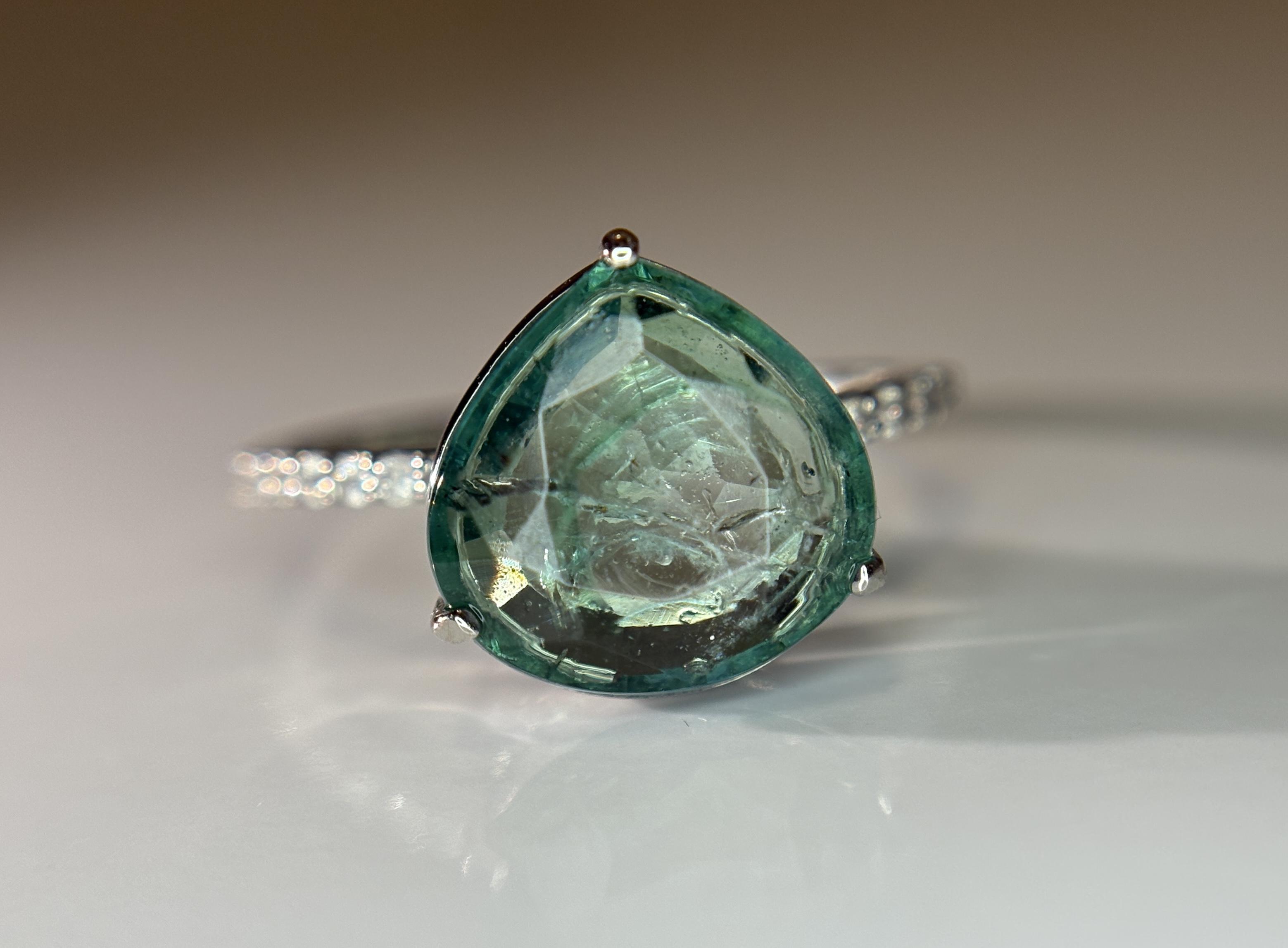 Beautiful 3.17 CT Natural Emerald Ring With Natural Diamonds & Platinum 950