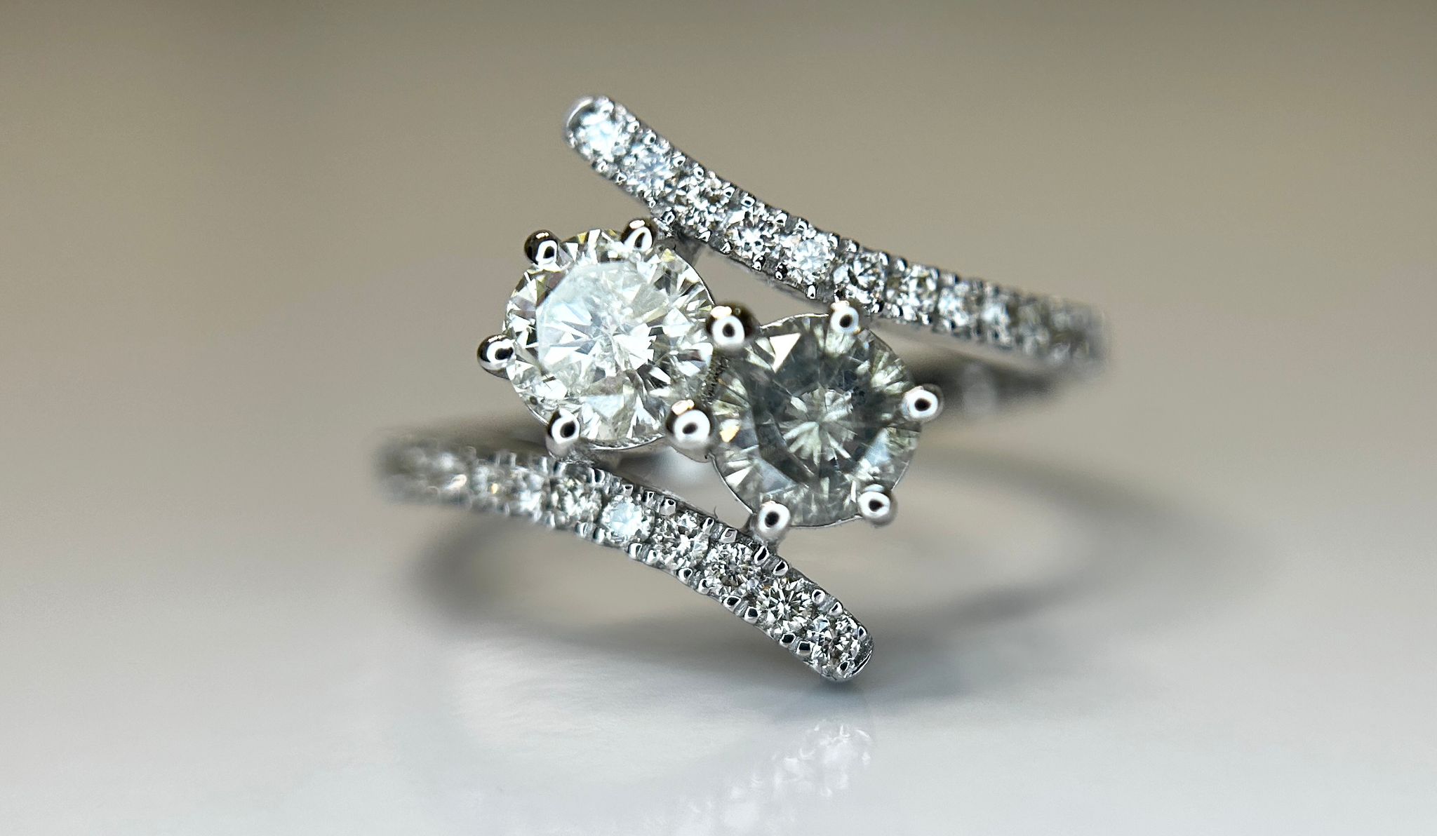 Beautiful Natural  1.15 Carat Diamond Ring With 18k White Gold