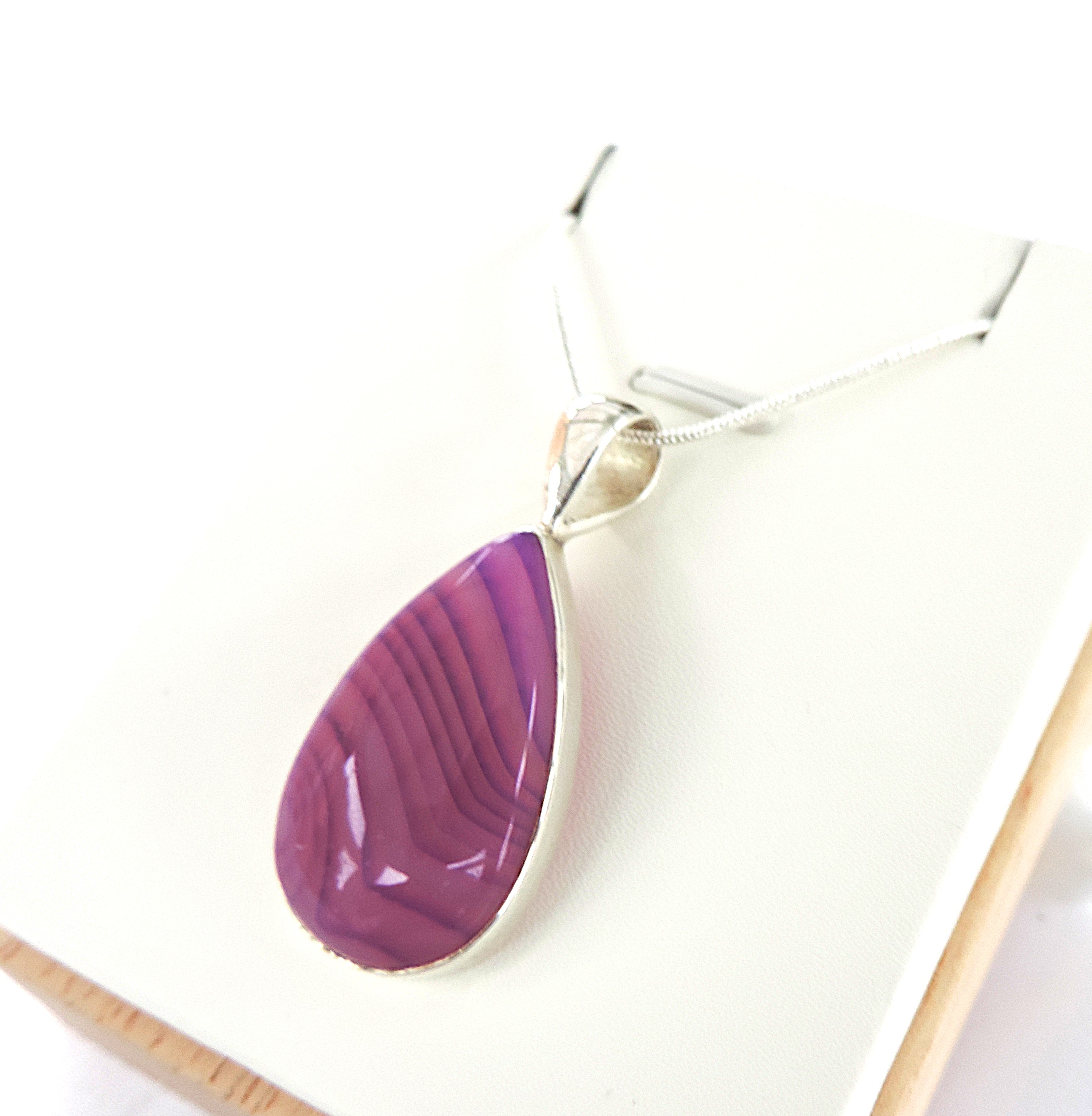 925 Silver Cabochon  Purple Gemstone Teardrop Necklace 'NEW'