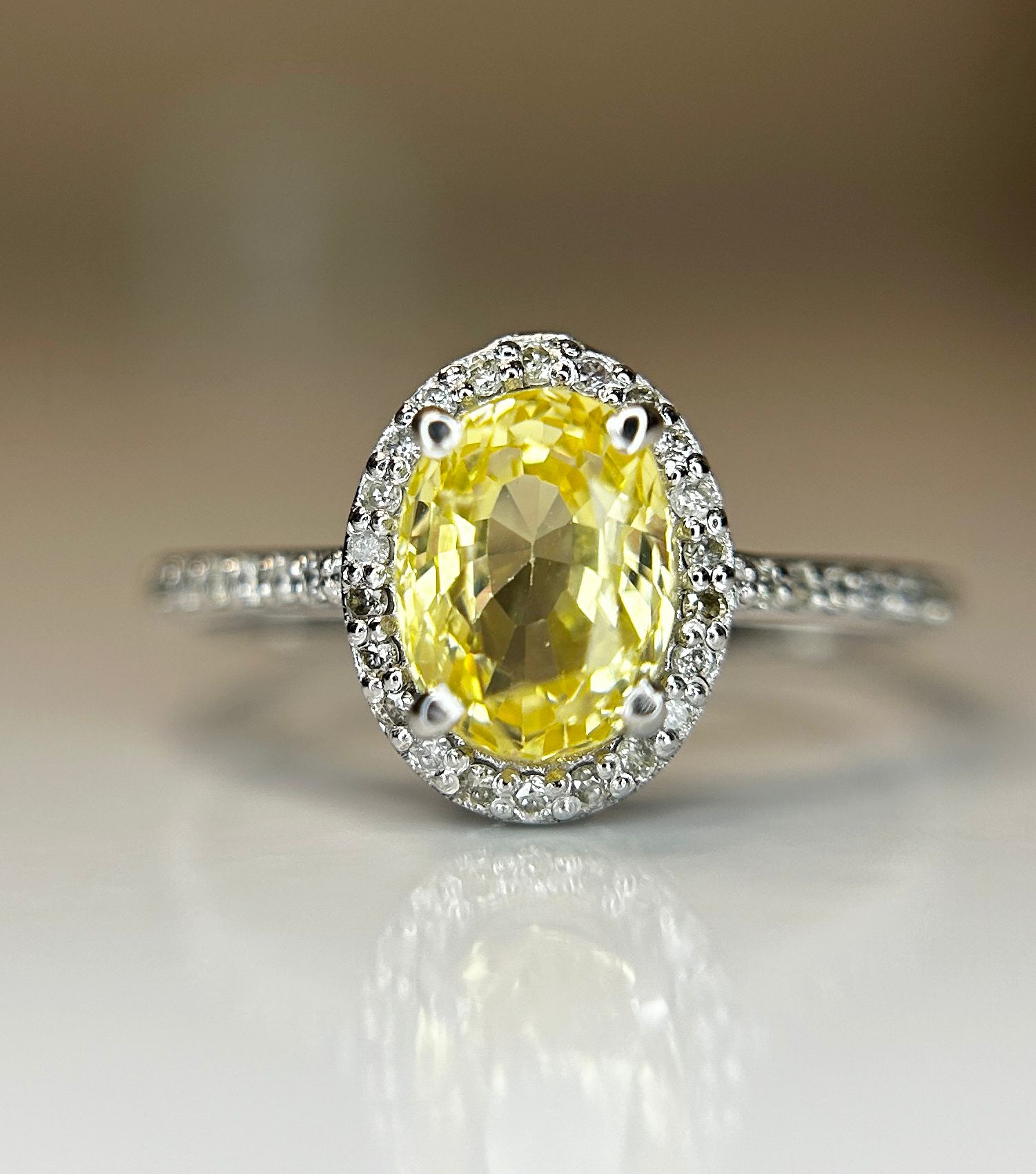 Beautiful Unheated Untreated Natural Ceylon Yellow Sapphire Diamonds & 18k Gold