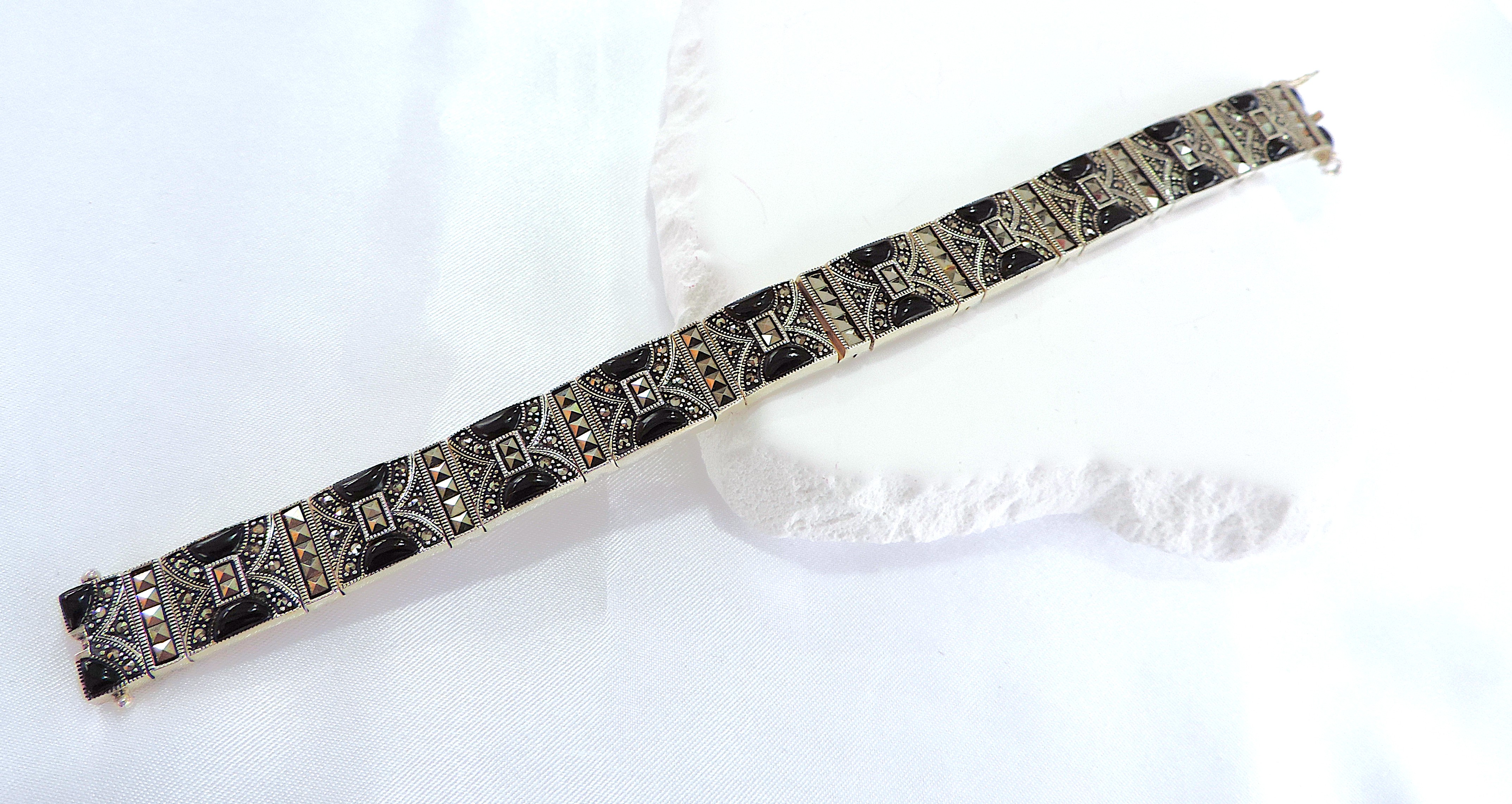 Artisan Art Deco 925 Silver Black Jet & Marcasite Bracelet 46.5 grams