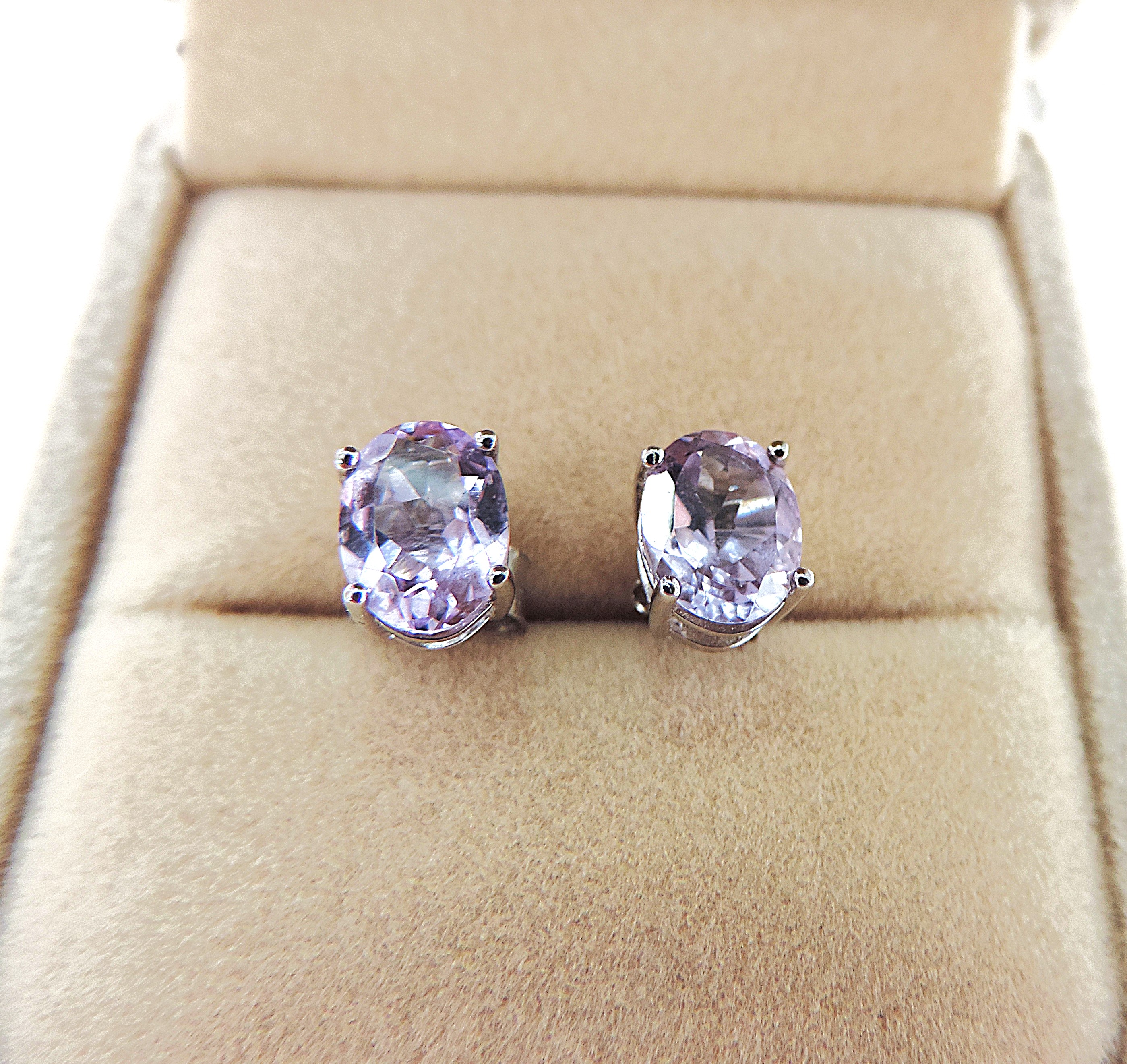 925 Silver Amethyst Gemstone Stud Earrings 'New'
