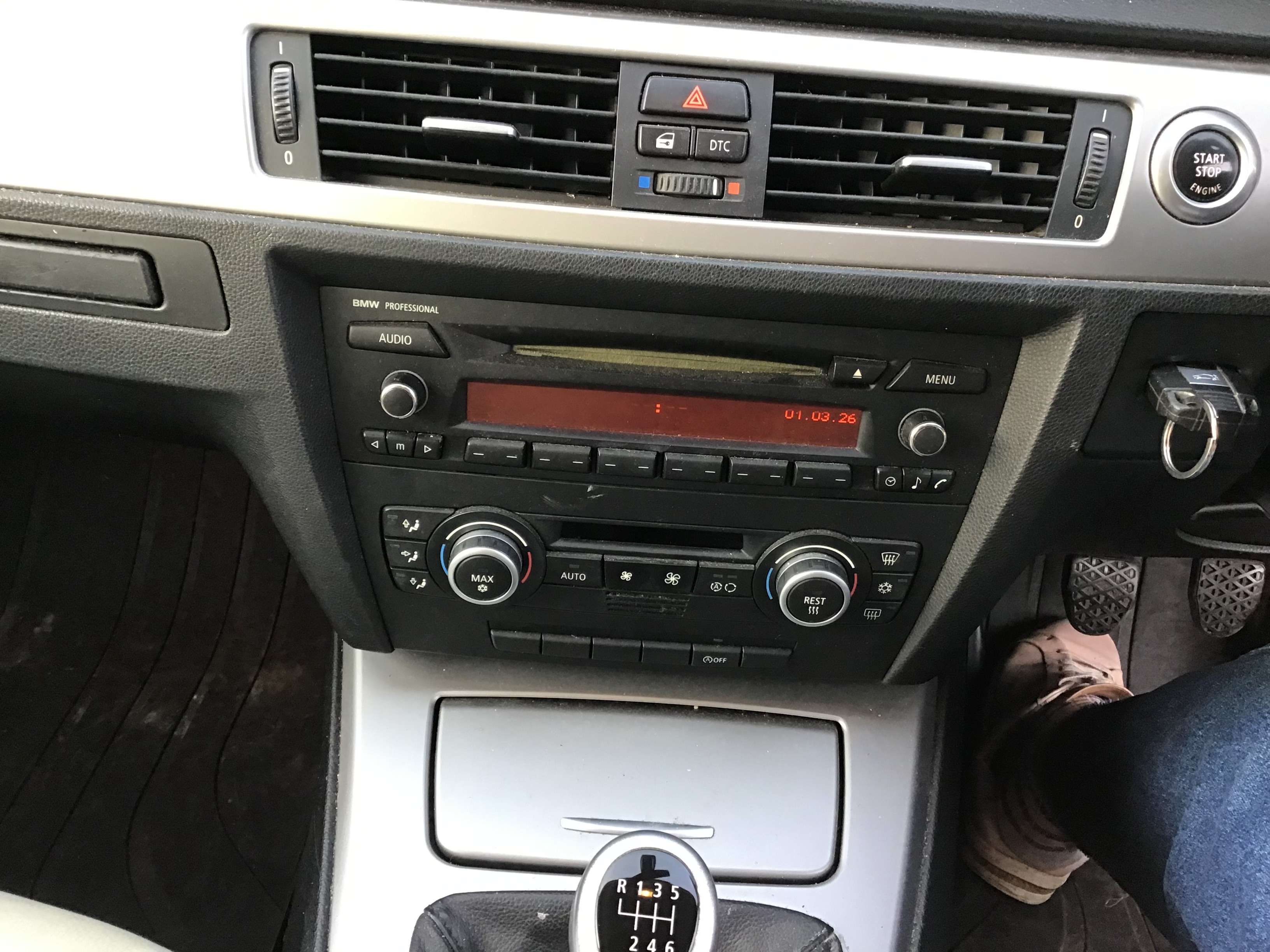 BMW 320 D SE Touring -  No Reserve