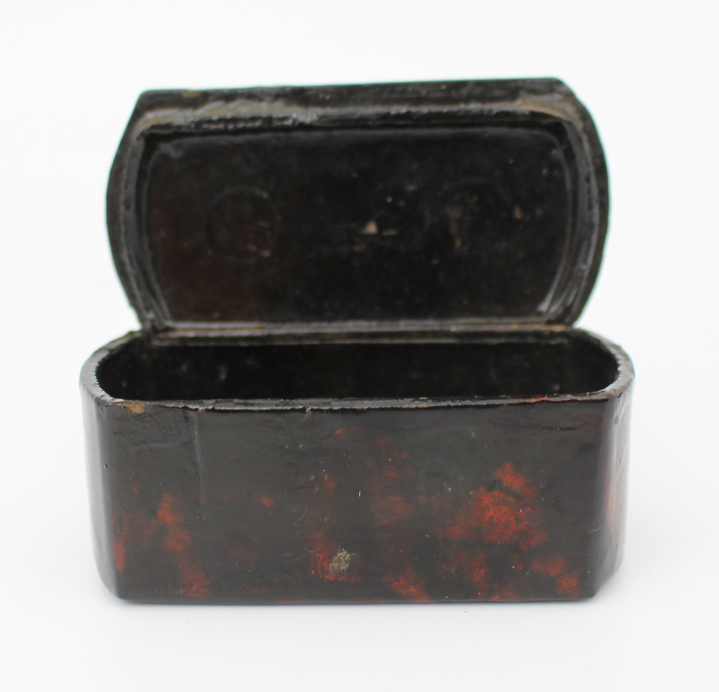 Early 19th Century Papier-Mâché Snuff Box with Silver Inlay, c.1820