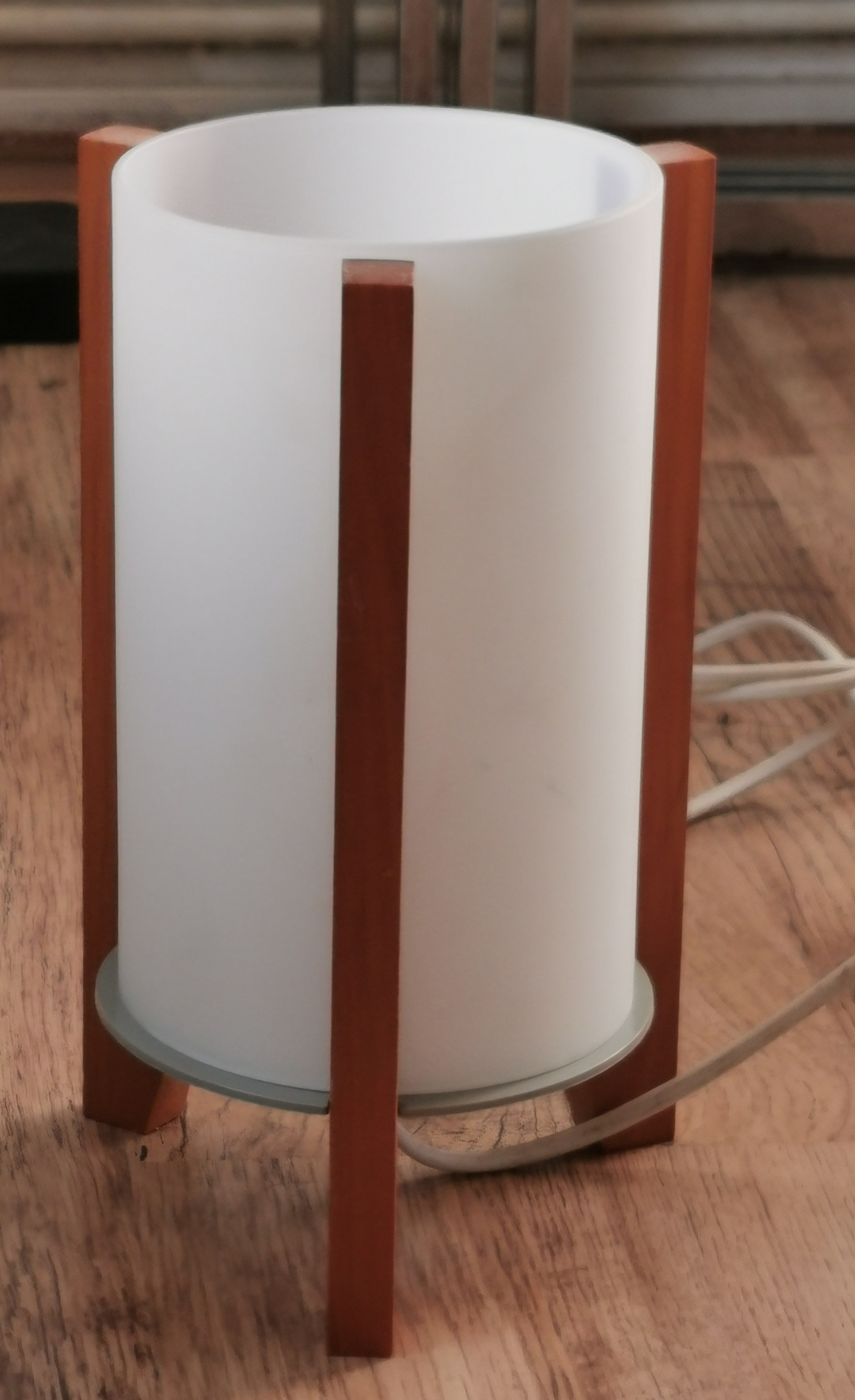 Vintage Ikea Porfylit Tripod Rocket Table Lamp 1990s Retro Scandinavian Space Age Light
