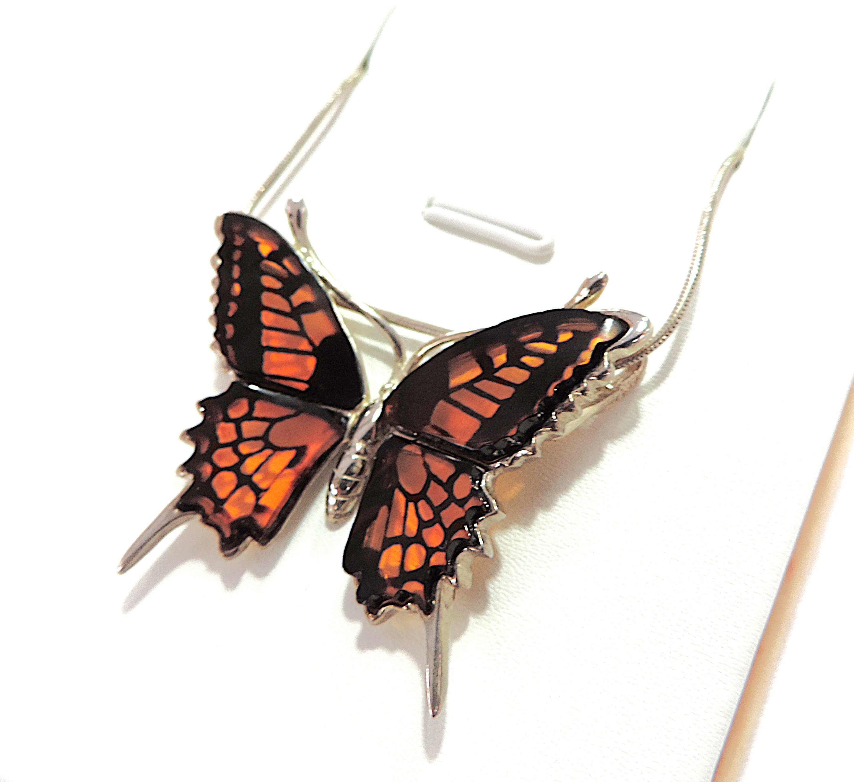 925 Silver Hand Carved Amber Butterfly Pendant Necklace