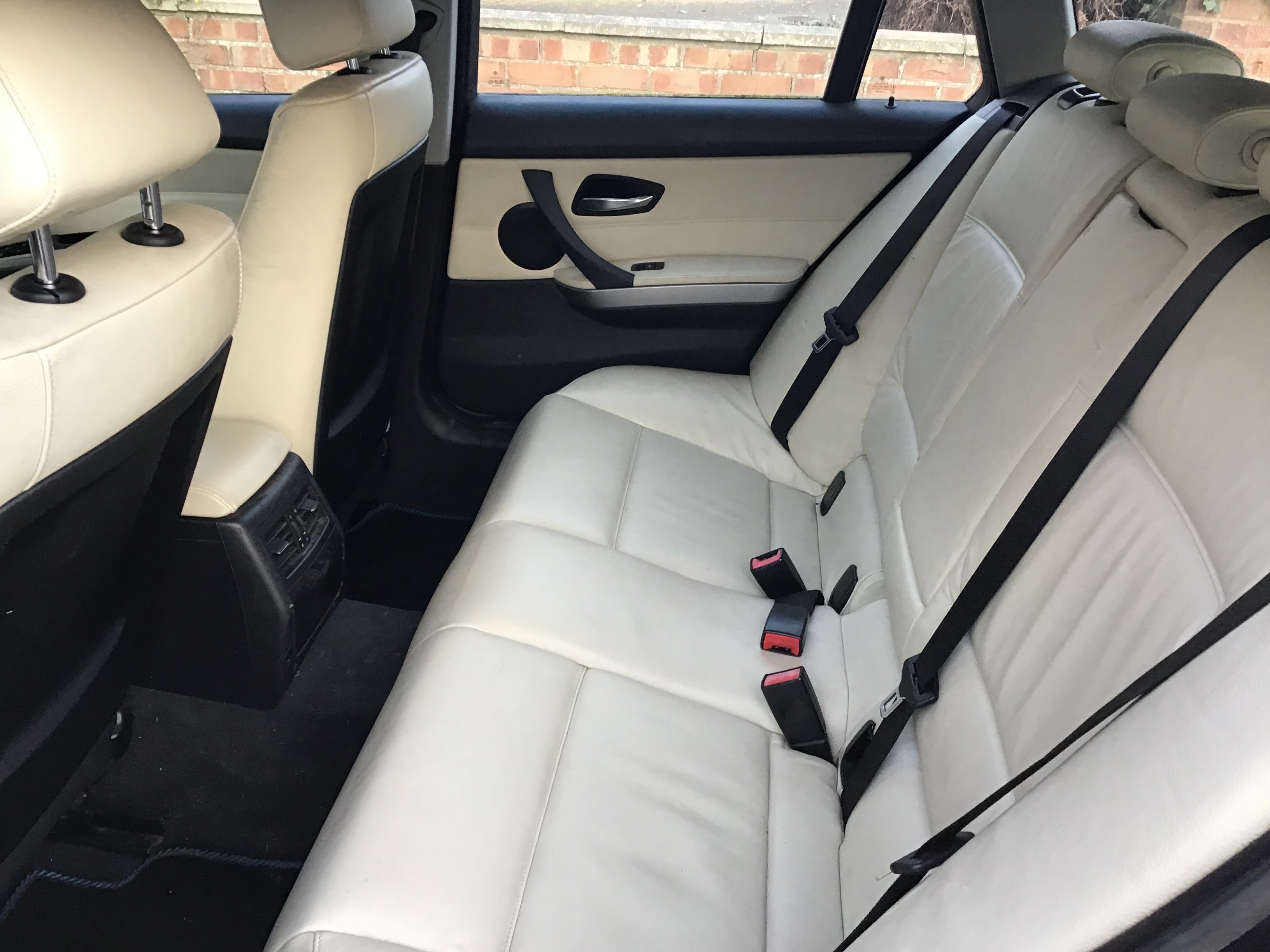 BMW 320 D SE Touring -  No Reserve