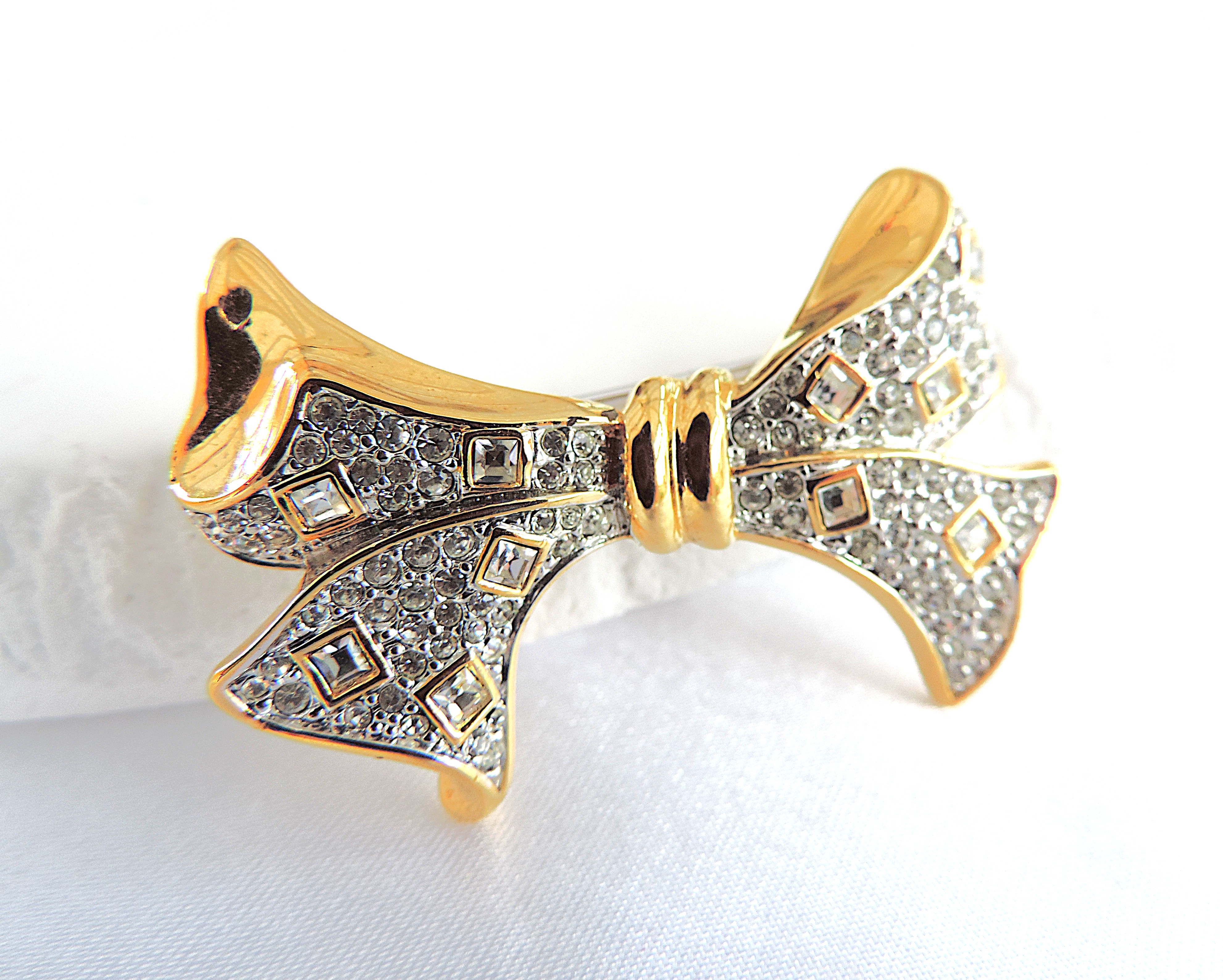Vintage Gold Plated Austrian Crystal Bow Ribbon Brooch c.1980's