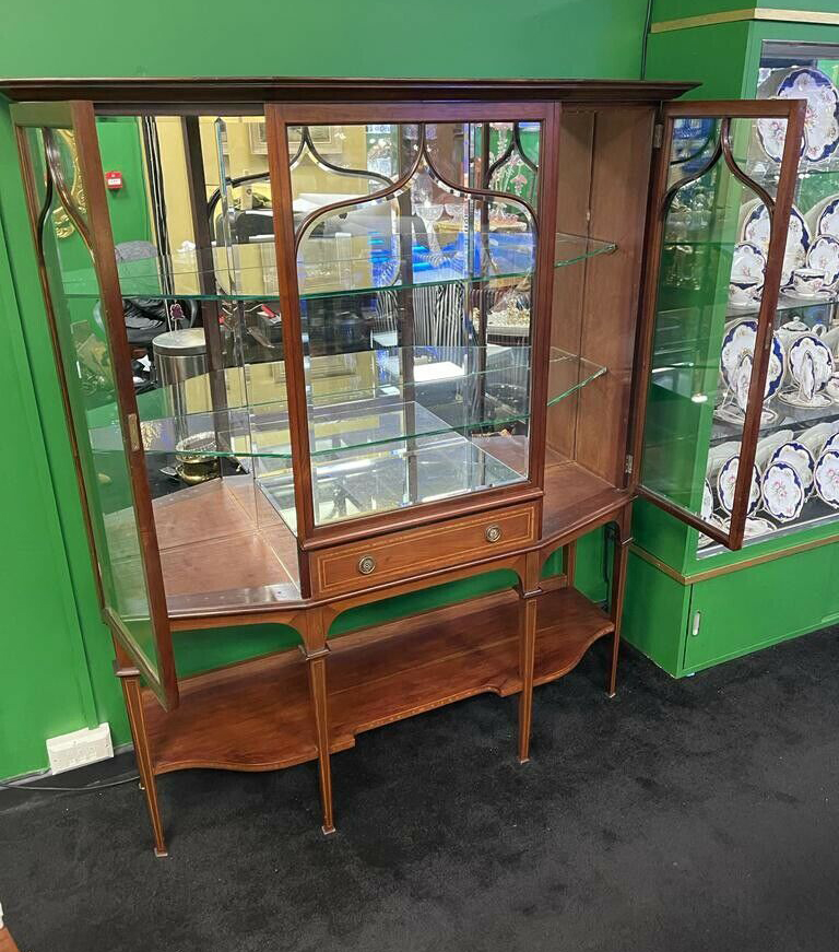 Fine 19th c. Mahogany Inlaid Mirrored Display Cabinet