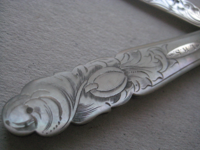 Victorian Mother of Pearl Hafted Silver Bladed Folding Fruit Knife, Sheffield 1876
