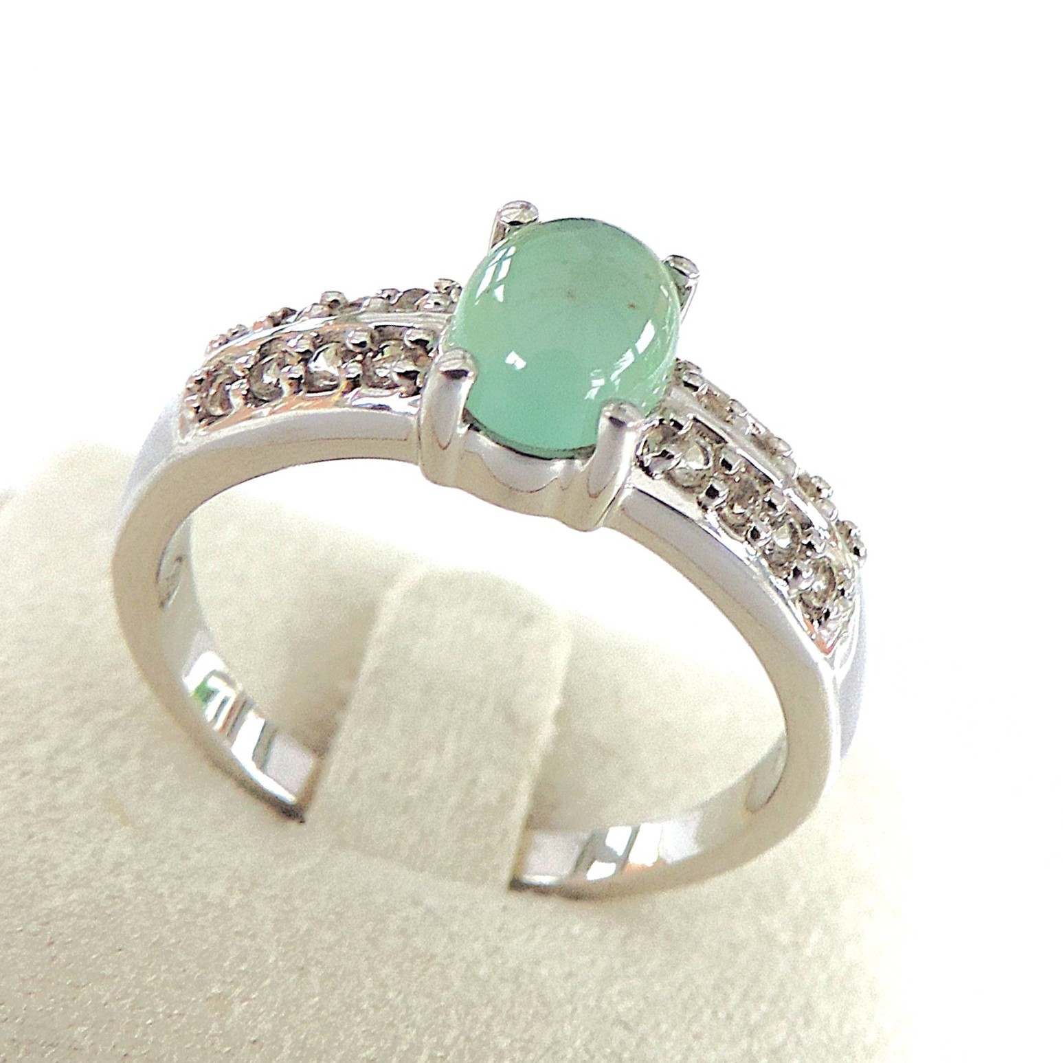 925 Silver Oval Cabochon Natural Green Prehnite & Topaz Ring 'NEW'
