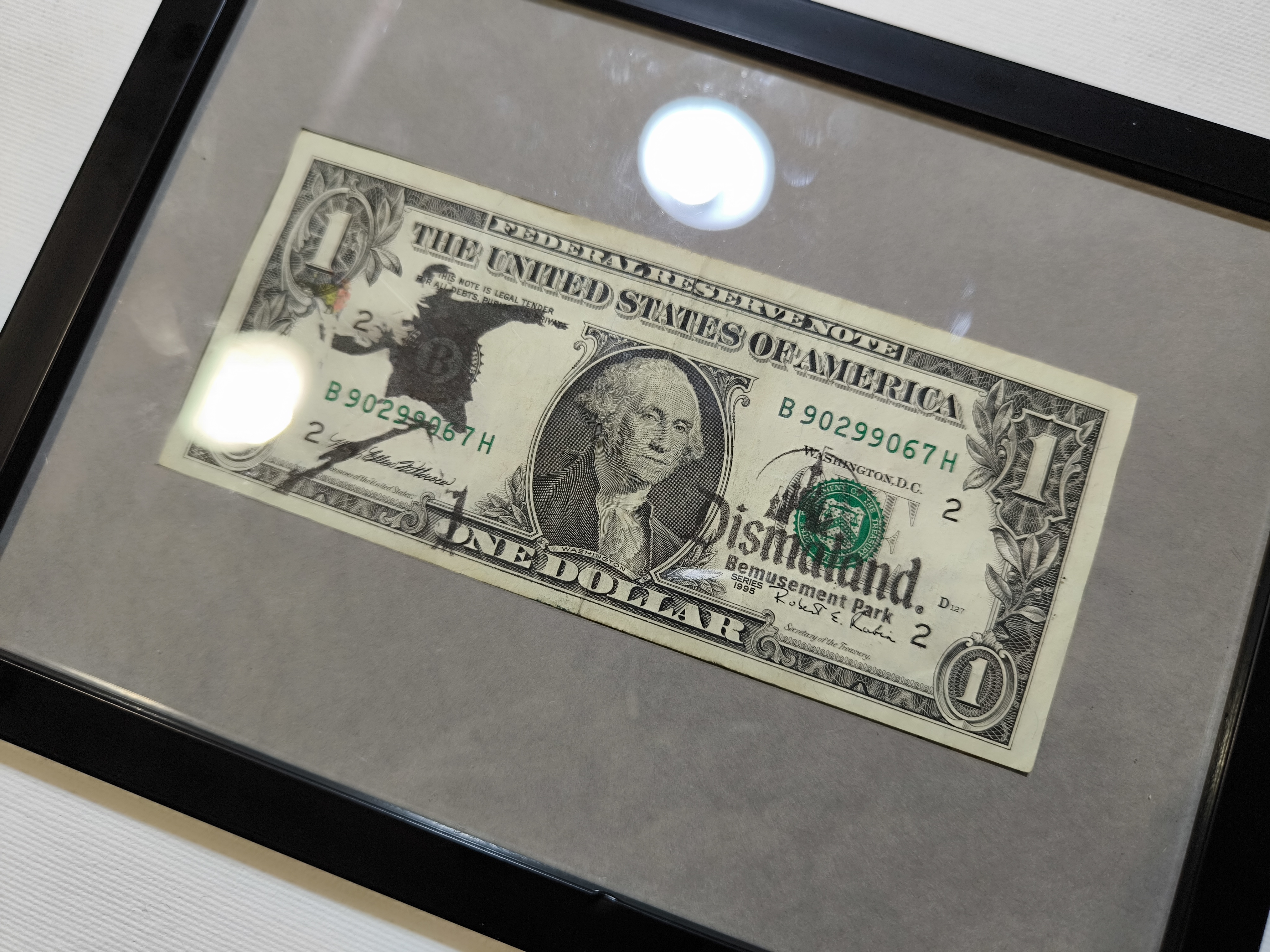 Banksy Dismaland 2015 Weston-Super-Mare Real Dollar Flower Thrower Framed Ticket +
