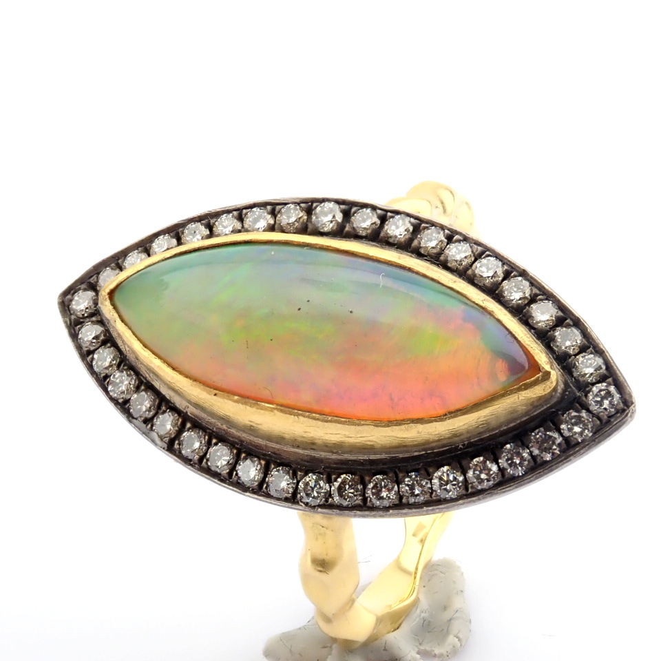 Natural Diamond 18K Yellow Gold Ring