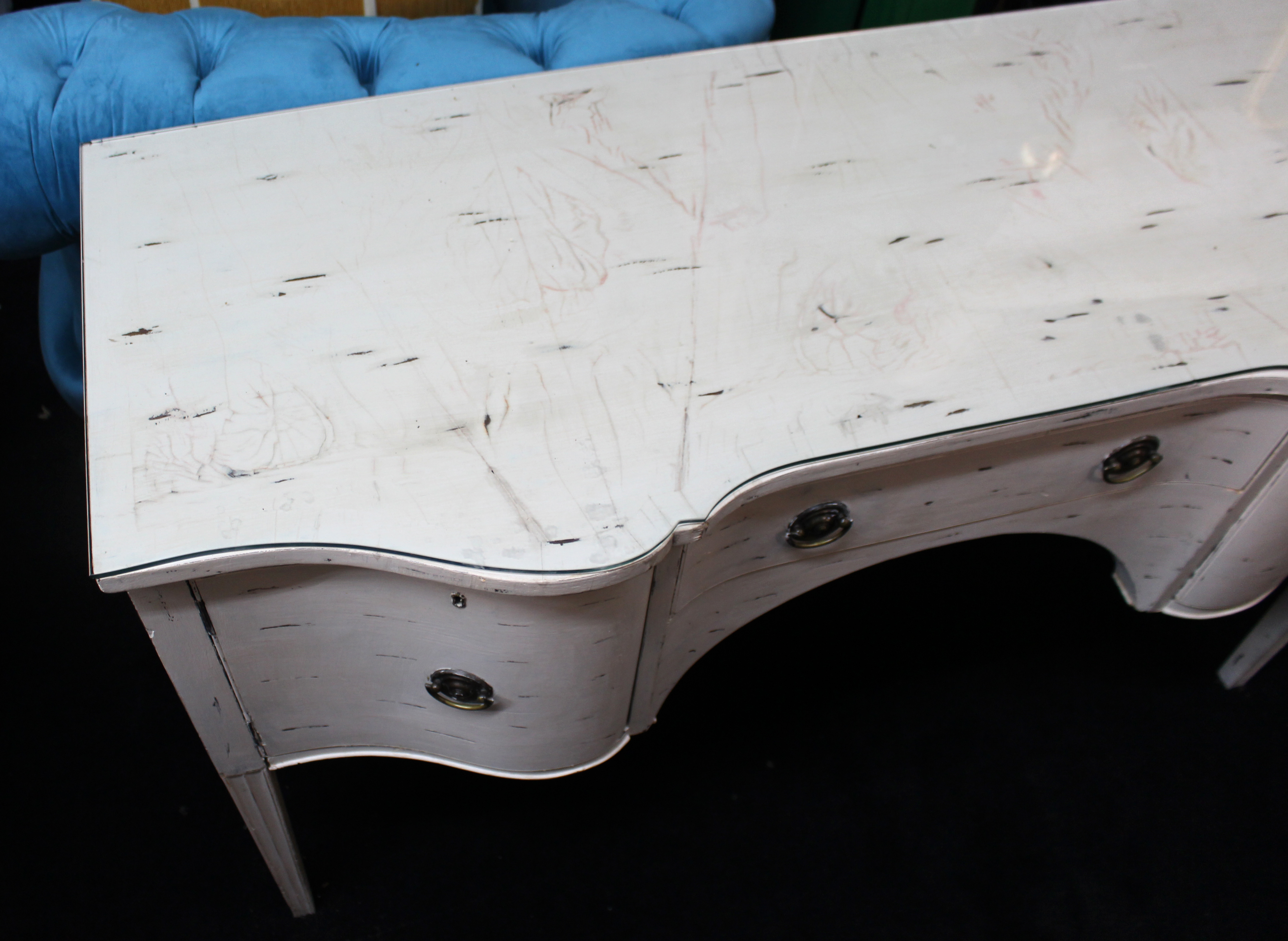 Vintage Painted Dressing Table with Stool – Distressed Cream Finish, Glass Top