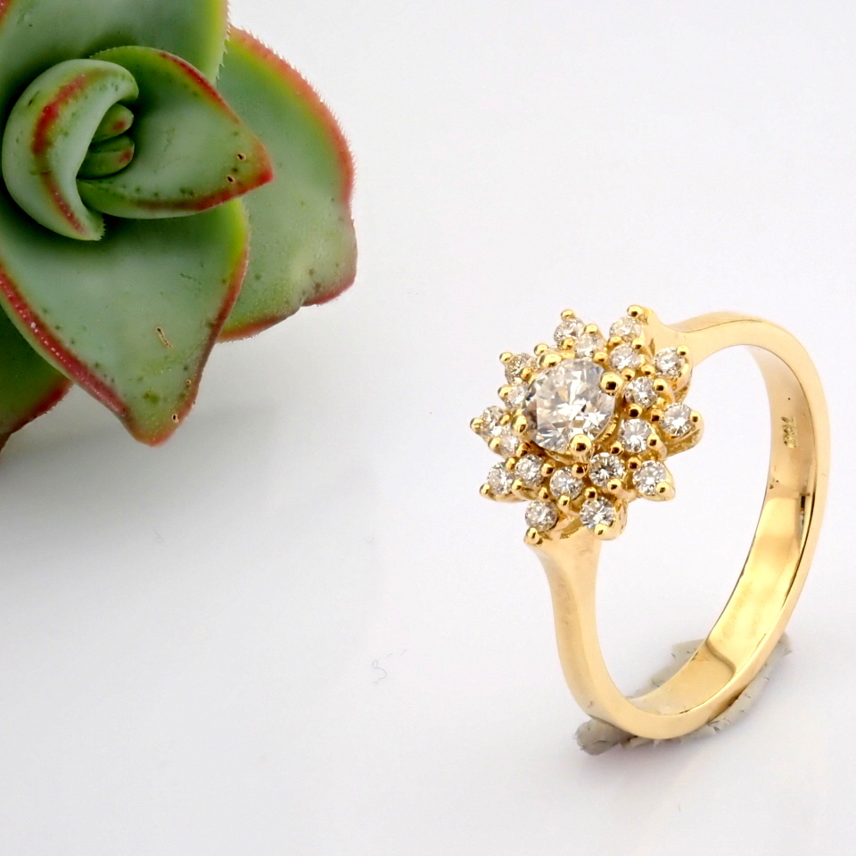 Natural Diamond 18K Yellow Gold Ring