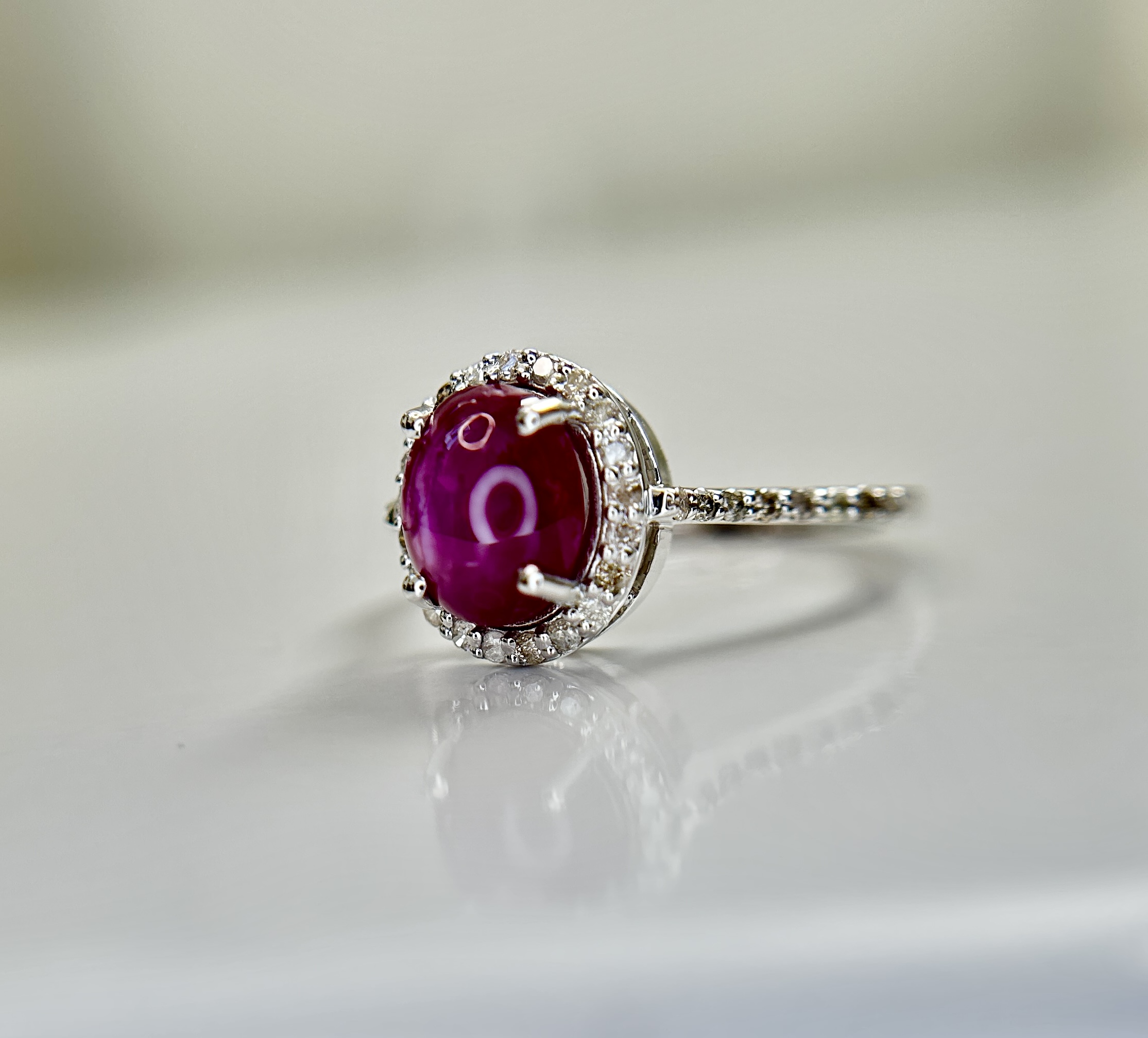 Natural Star Ruby Ring 2.71ct With Natural Diamonds & 18k Gold
